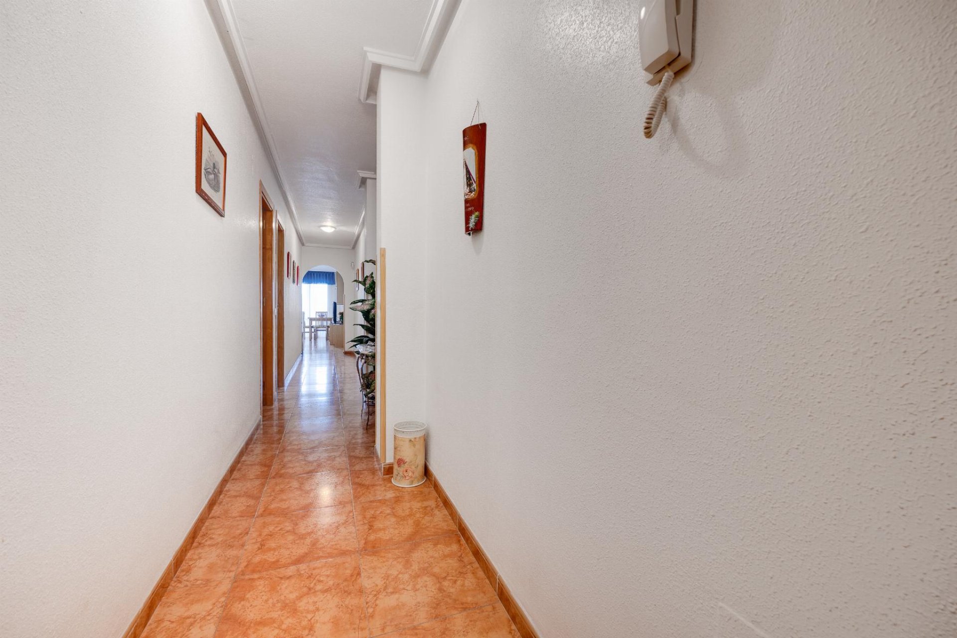 Resale - Apartment / flat -
Torrevieja - Centro