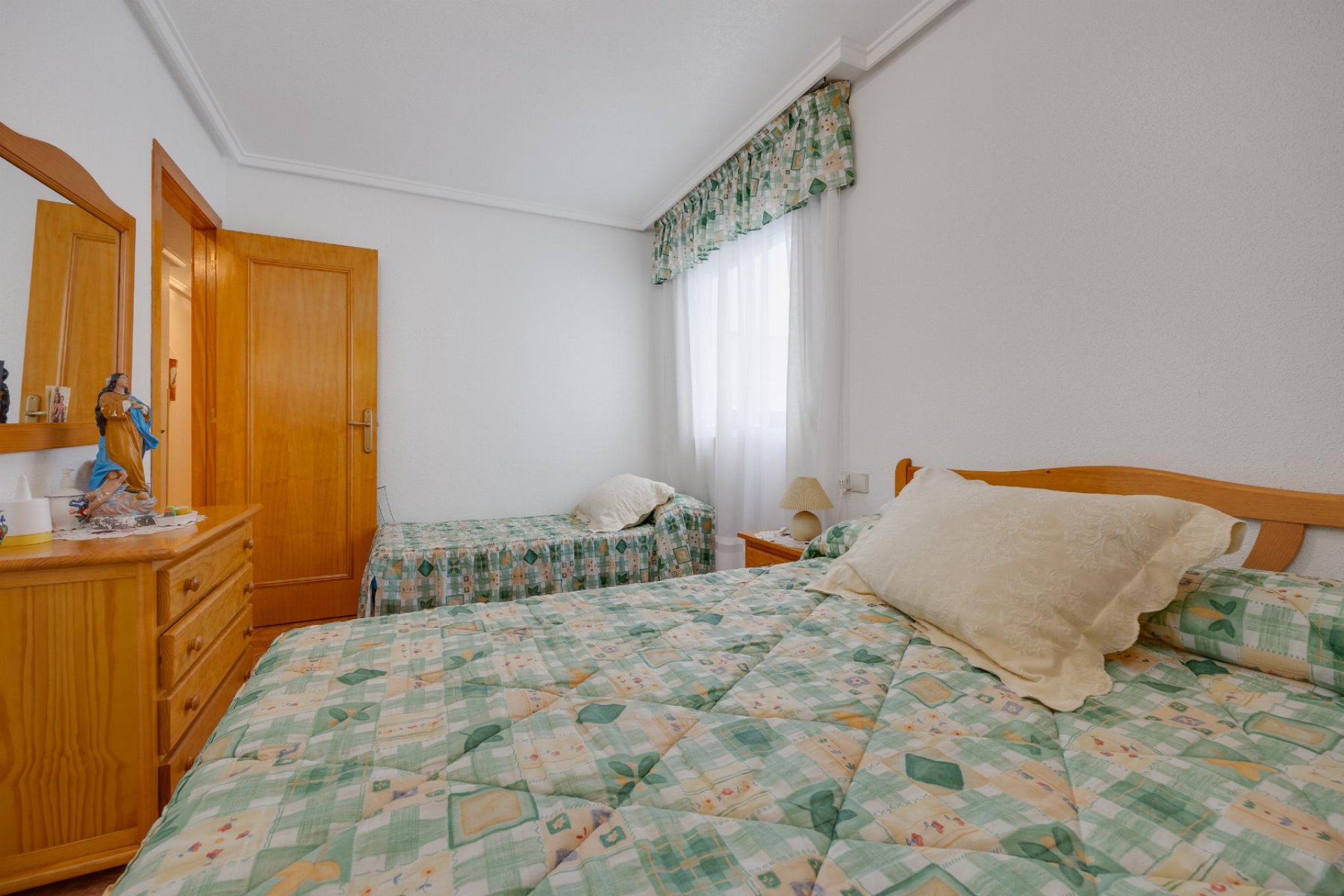 Resale - Apartment / flat -
Torrevieja - Centro