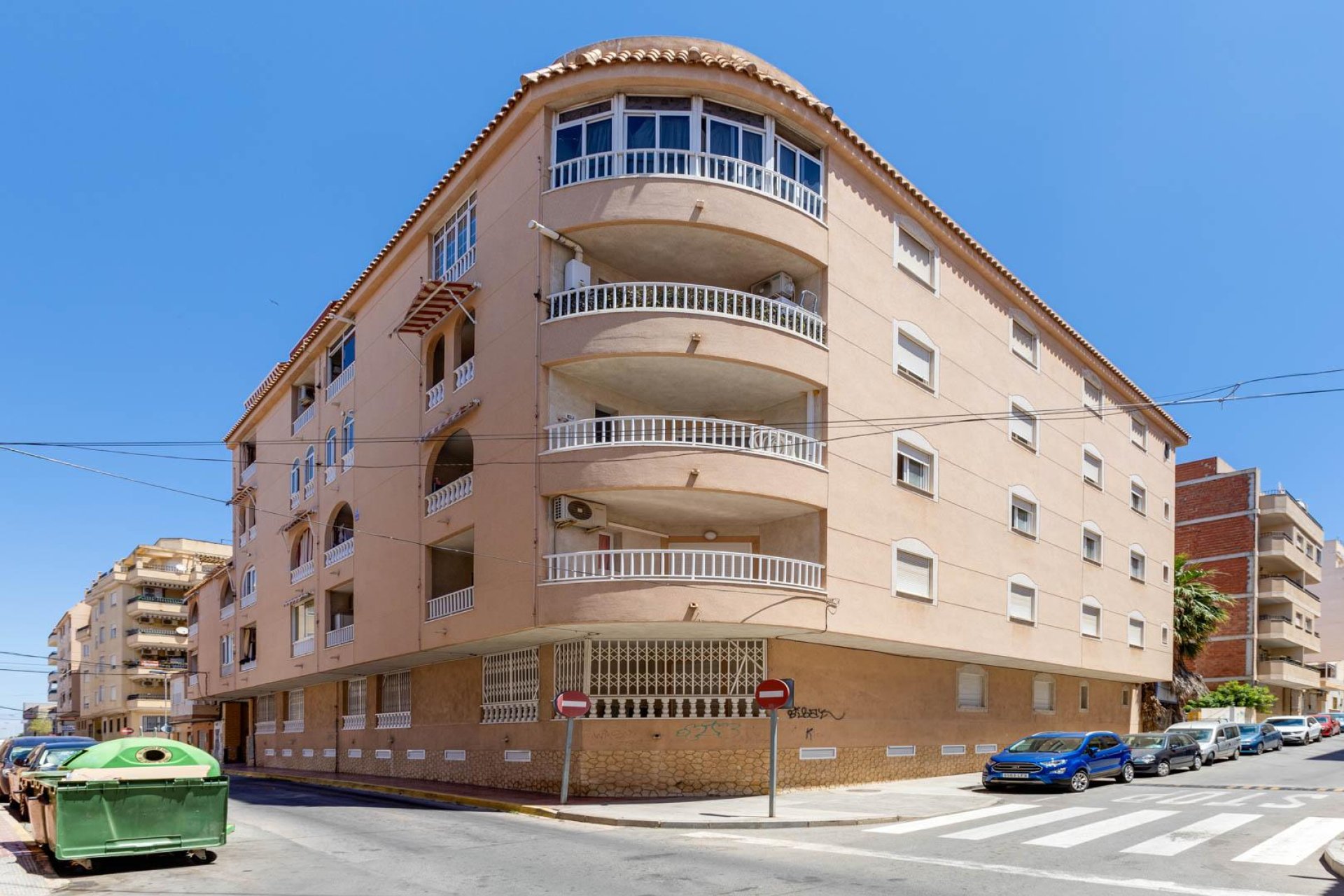 Resale - Apartment / flat -
Torrevieja - Centro