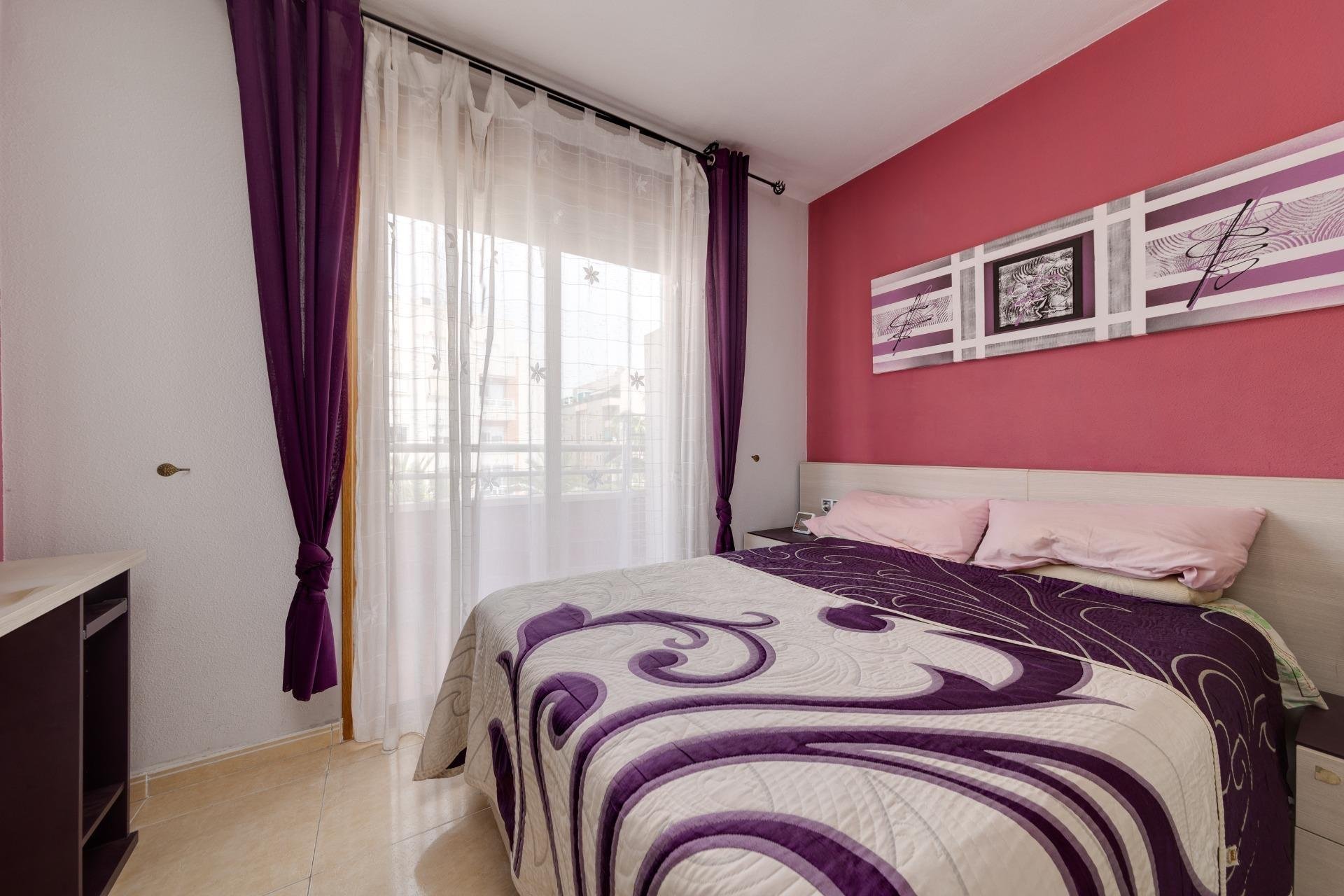 Resale - Apartment / flat -
Torrevieja - Centro