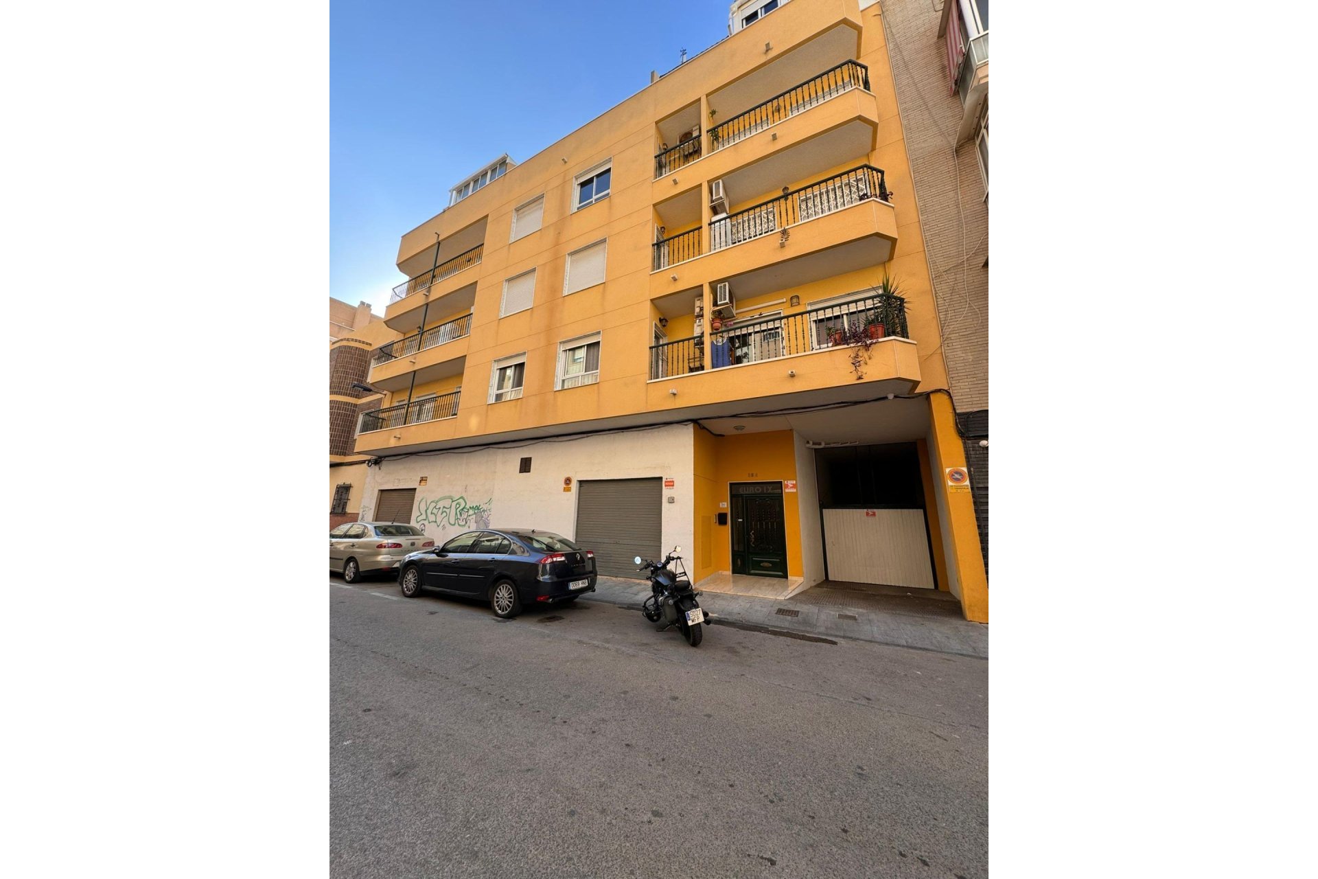 Resale - Apartment / flat -
Torrevieja - Centro