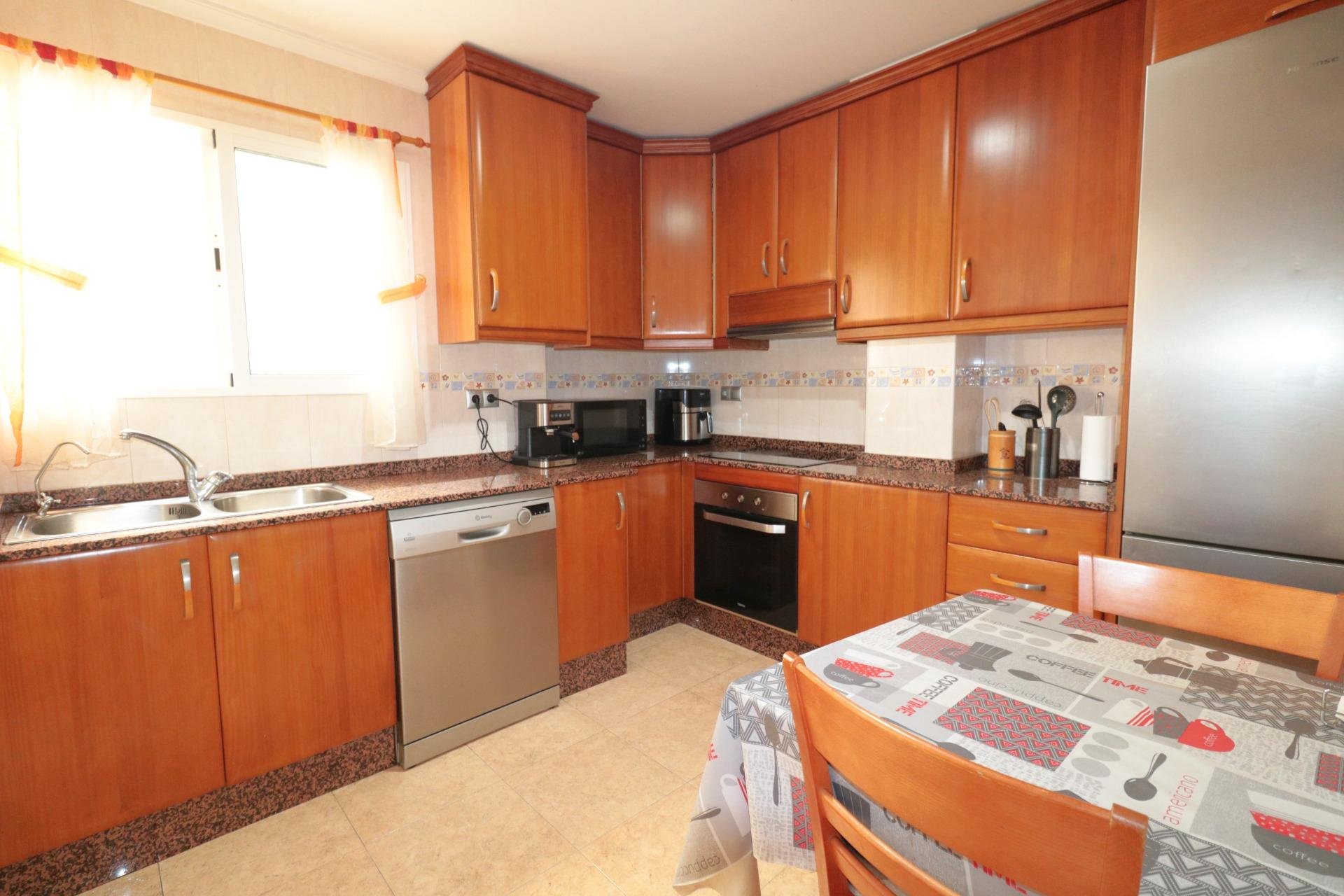 Resale - Apartment / flat -
Torrevieja - Centro