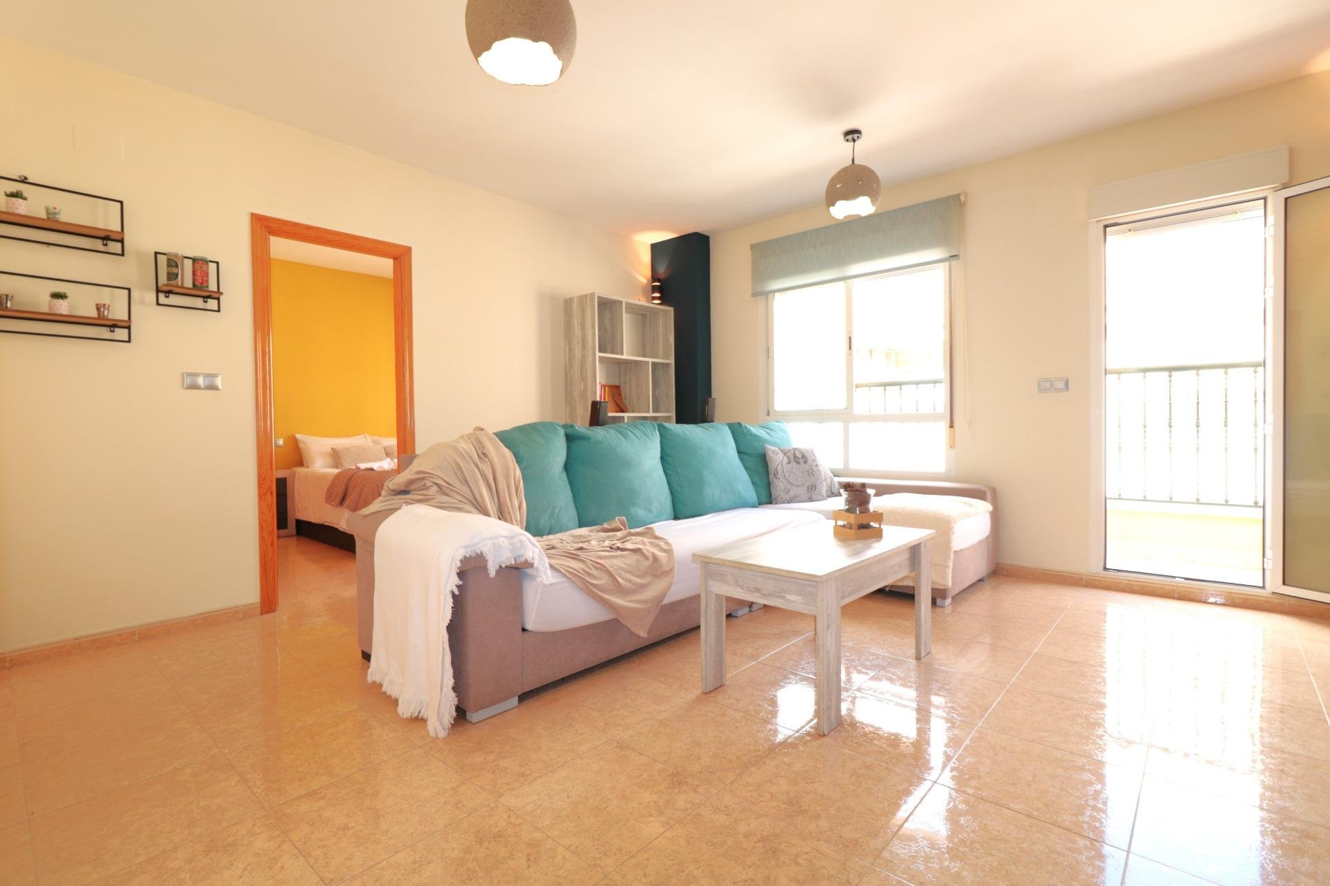 Resale - Apartment / flat -
Torrevieja - Centro