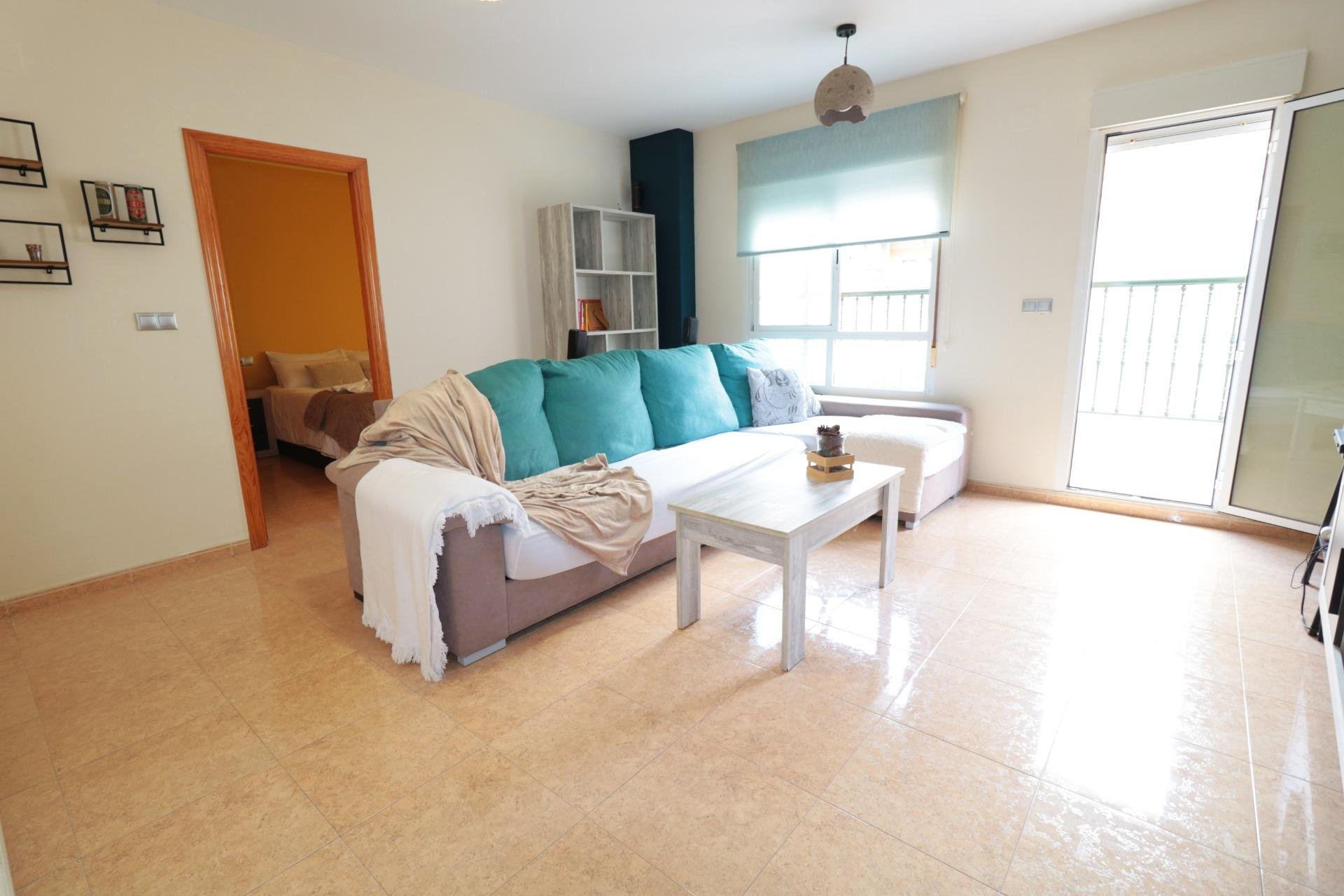 Resale - Apartment / flat -
Torrevieja - Centro