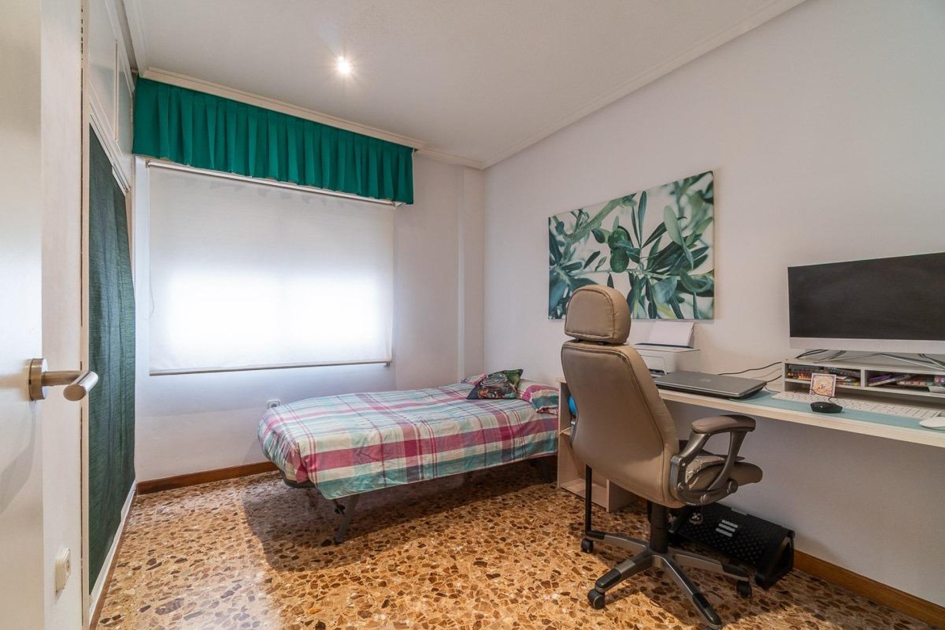 Resale - Apartment / flat -
Torrevieja - Centro