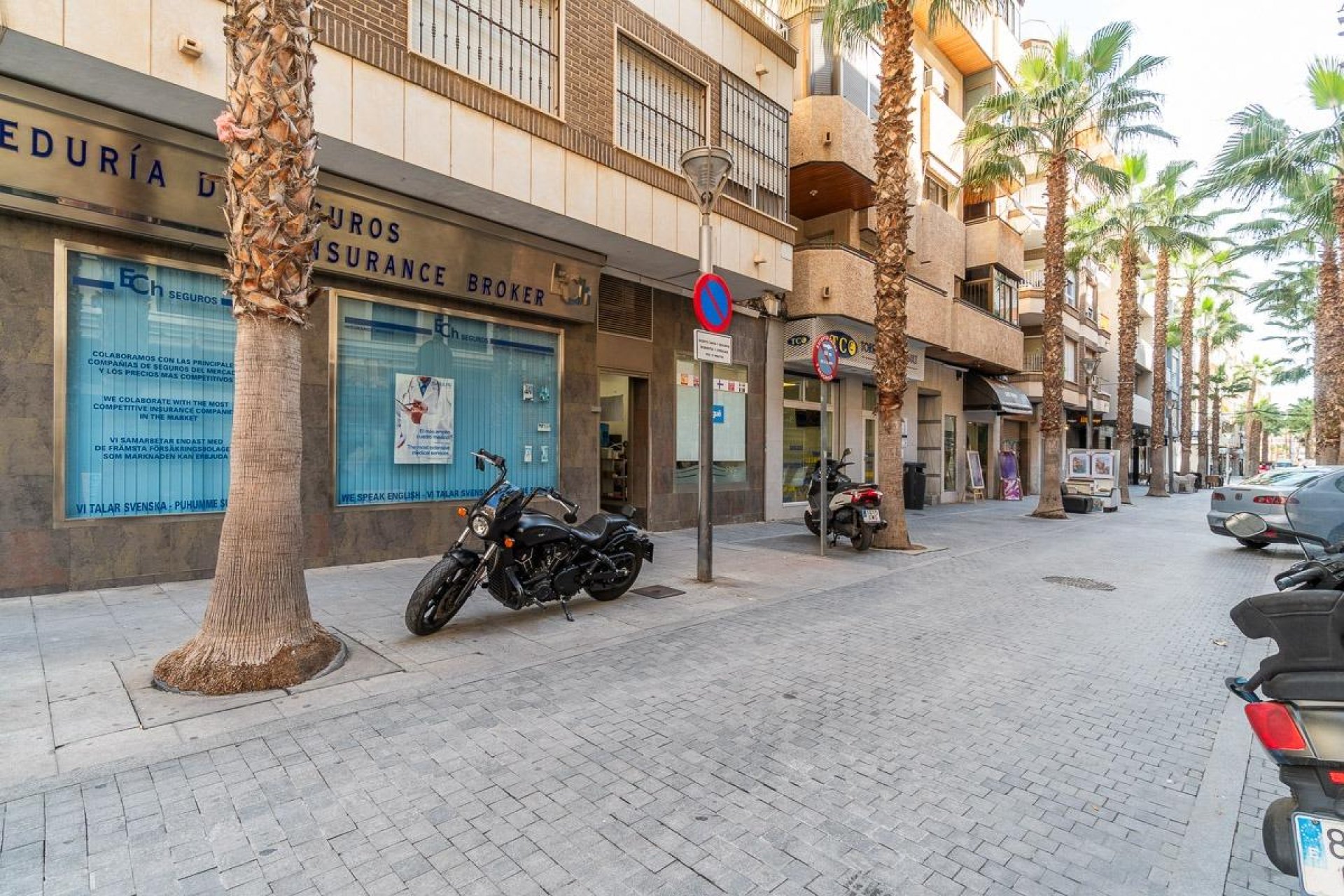 Resale - Apartment / flat -
Torrevieja - Centro