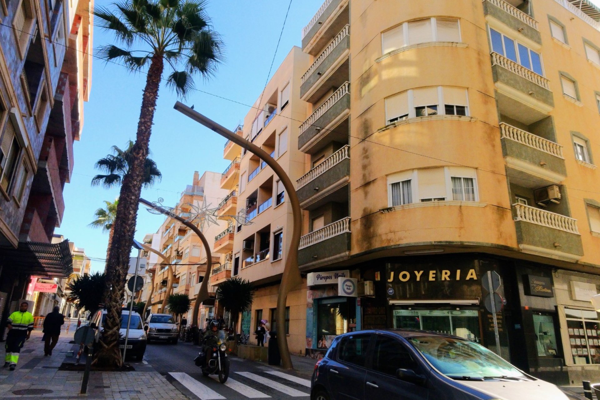 Resale - Apartment / flat -
Torrevieja - Centro