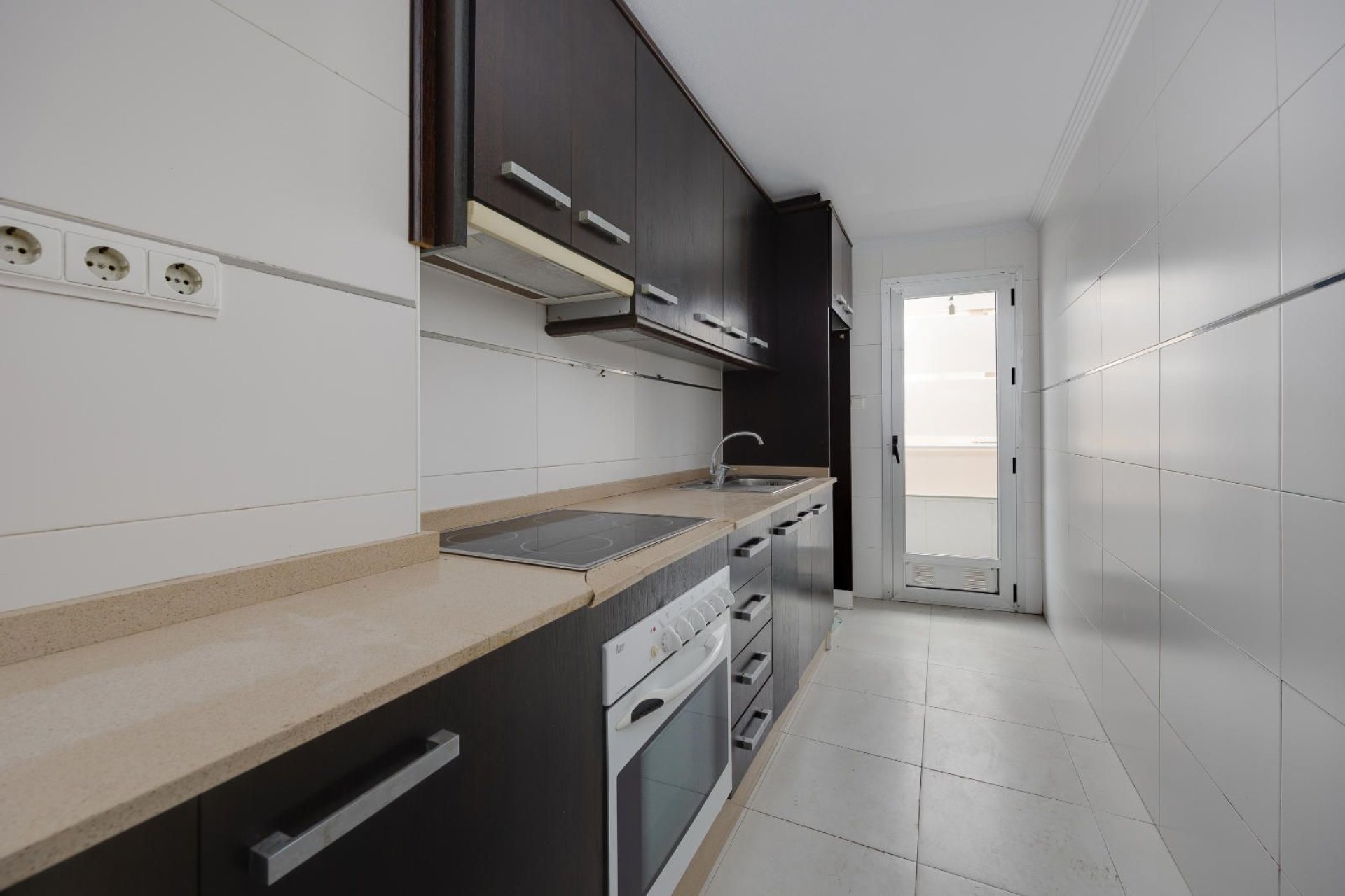 Resale - Apartment / flat -
Torrevieja - Centro