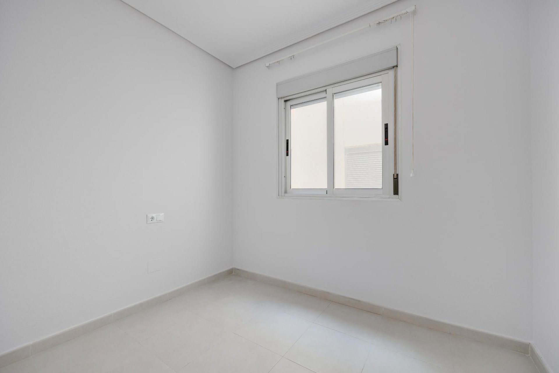 Resale - Apartment / flat -
Torrevieja - Centro