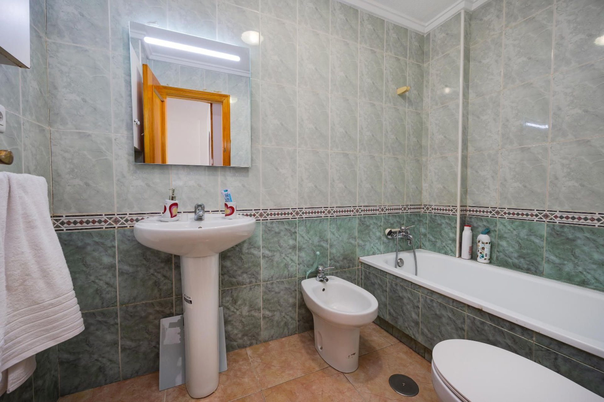 Resale - Apartment / flat -
Torrevieja - Centro