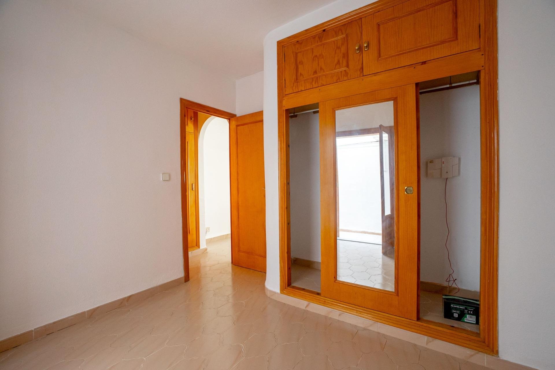 Resale - Apartment / flat -
Torrevieja - El Chaparral