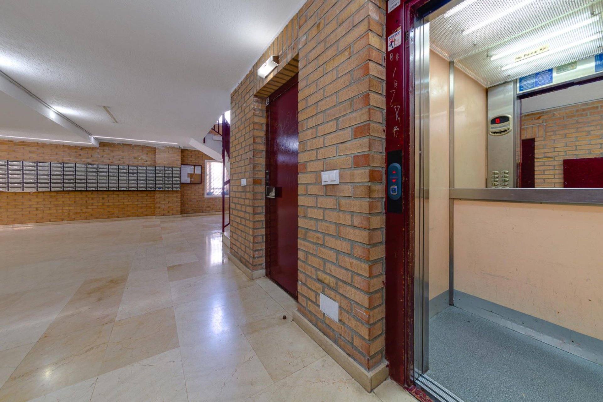 Resale - Apartment / flat -
Torrevieja - El Molino