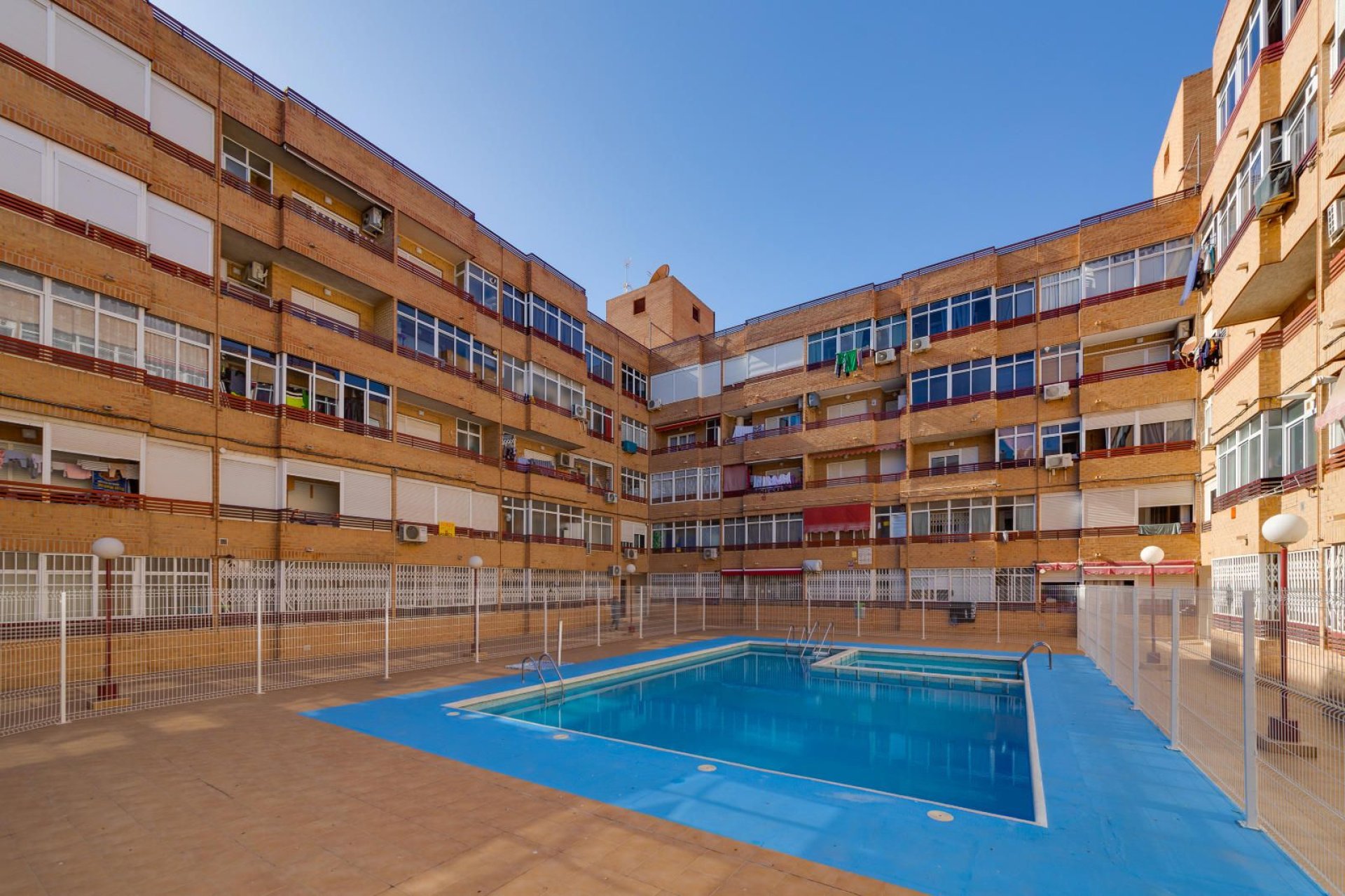 Resale - Apartment / flat -
Torrevieja - El Molino