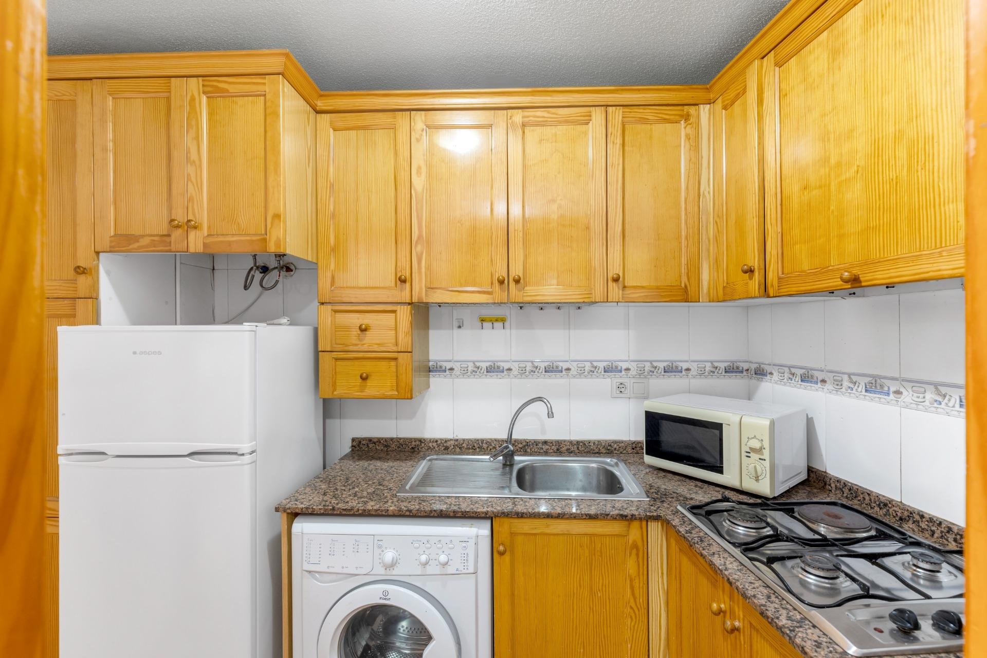 Resale - Apartment / flat -
Torrevieja - Estacion de autobuses