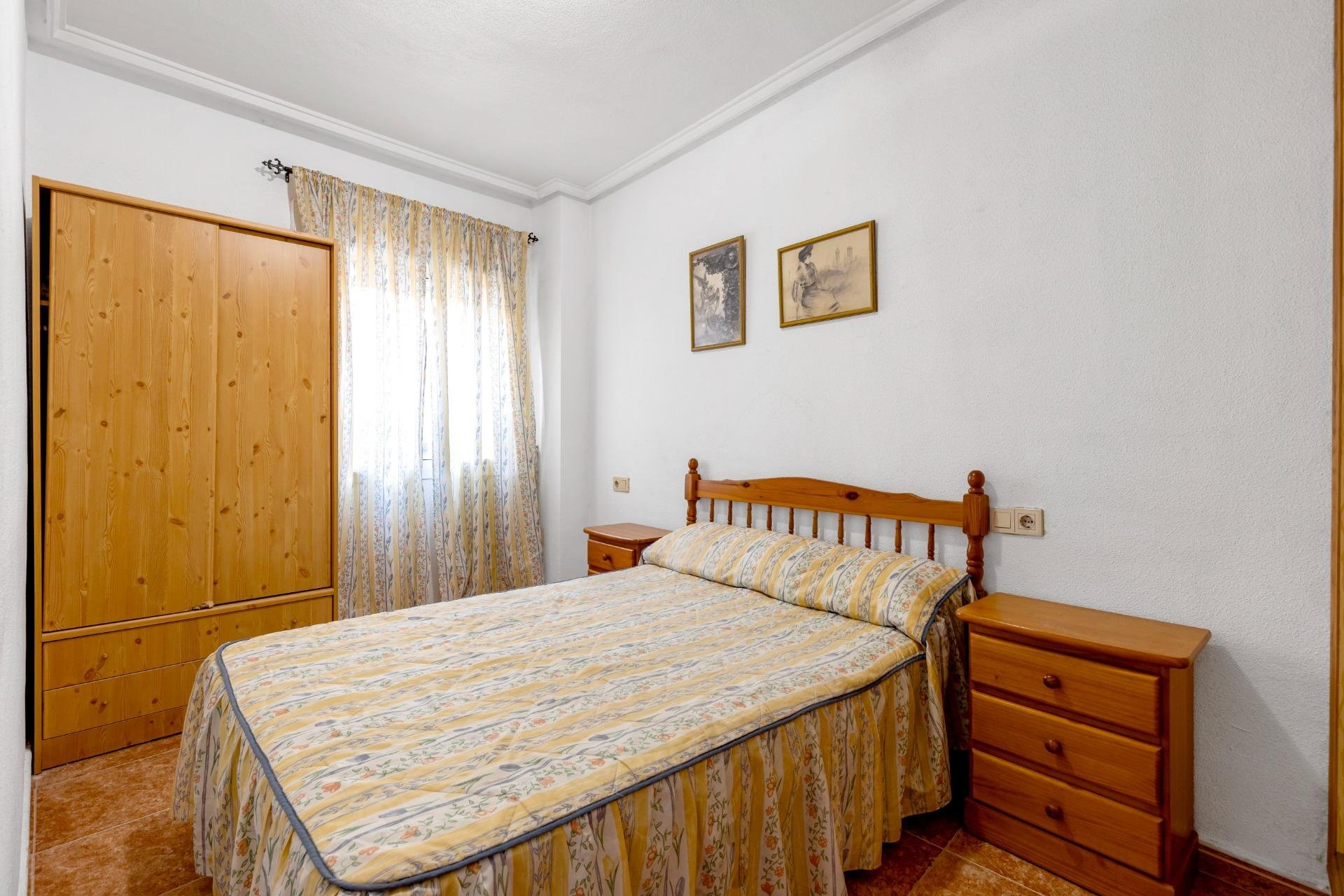 Resale - Apartment / flat -
Torrevieja - Estacion de autobuses