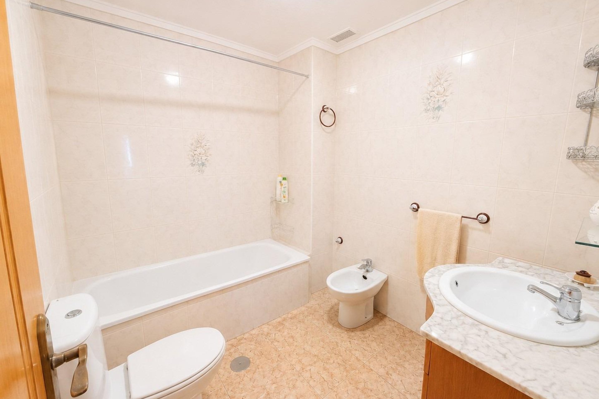 Resale - Apartment / flat -
Torrevieja - Estacion de autobuses