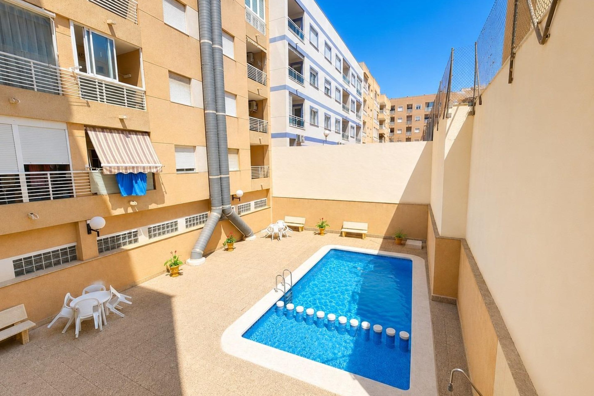 Resale - Apartment / flat -
Torrevieja - Estacion de autobuses