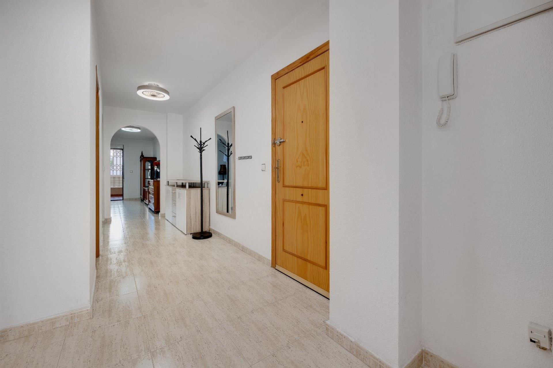 Resale - Apartment / flat -
Torrevieja - Estacion de autobuses