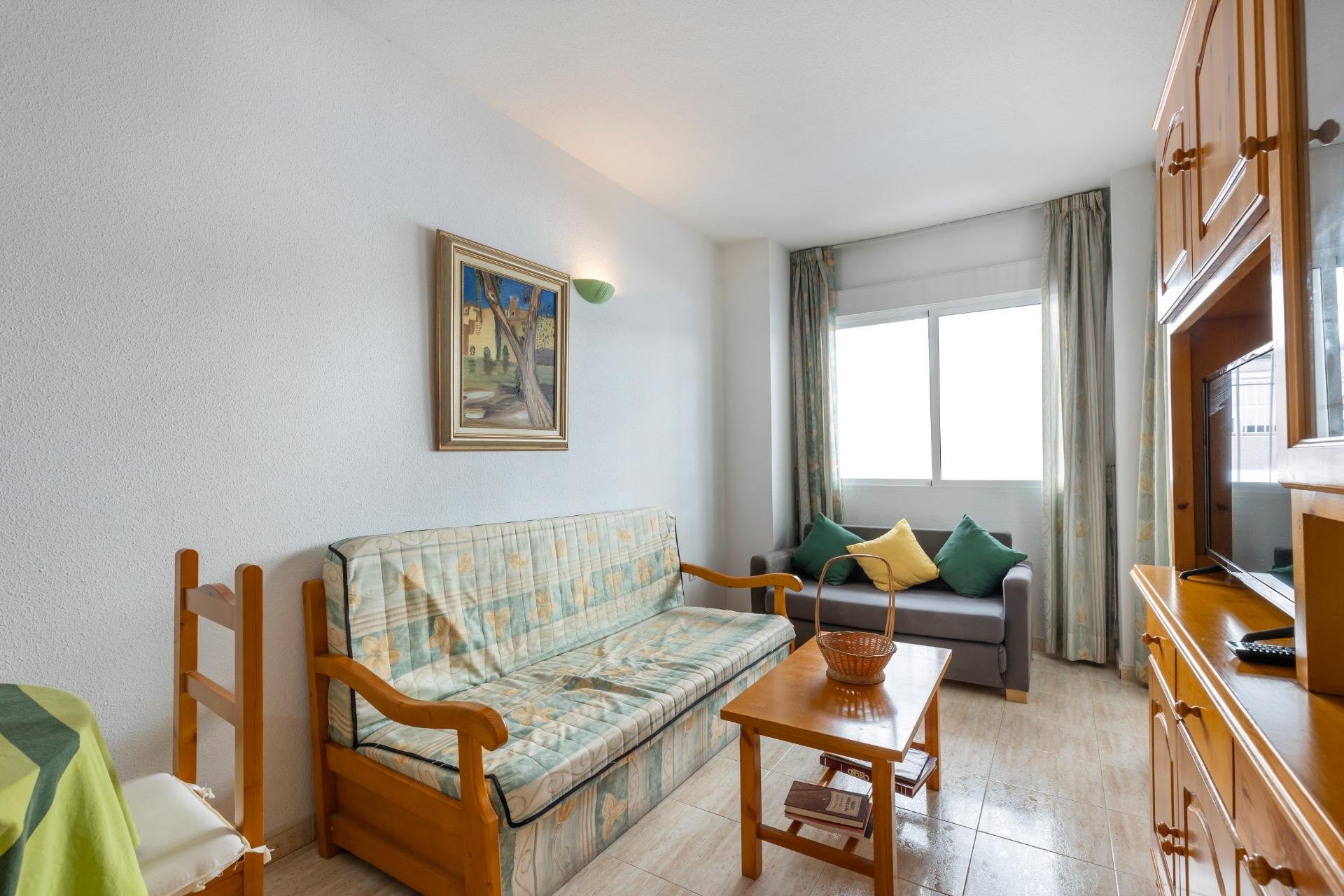 Resale - Apartment / flat -
Torrevieja - Estacion de autobuses