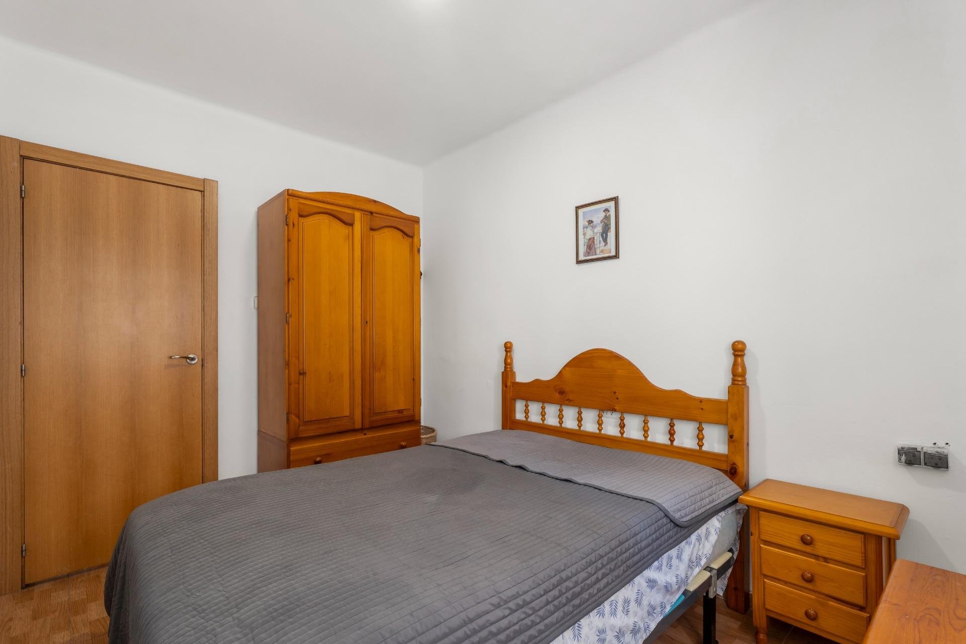 Resale - Apartment / flat -
Torrevieja - Estacion de autobuses