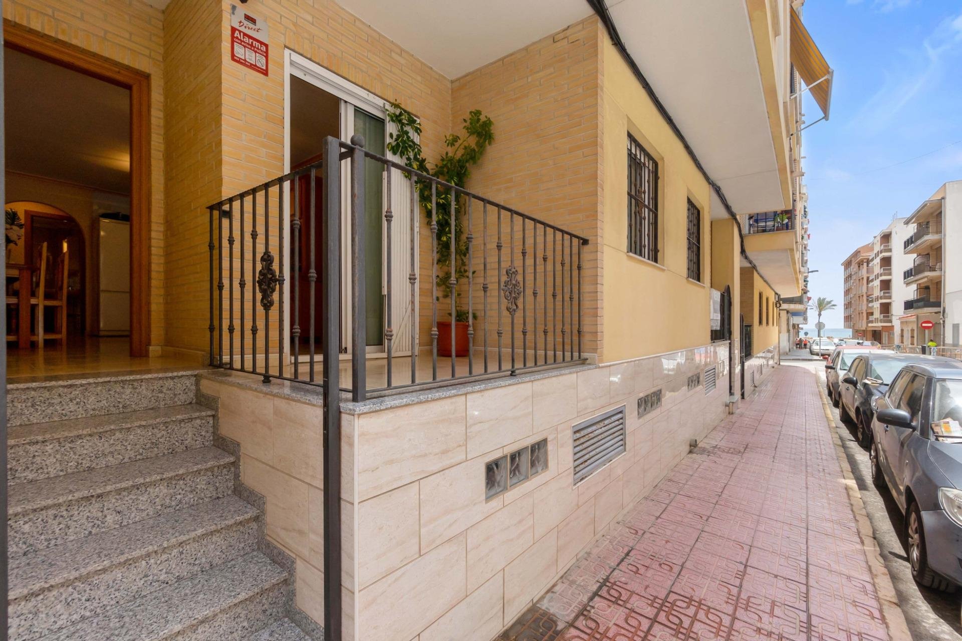 Resale - Apartment / flat -
Torrevieja - Estacion de autobuses