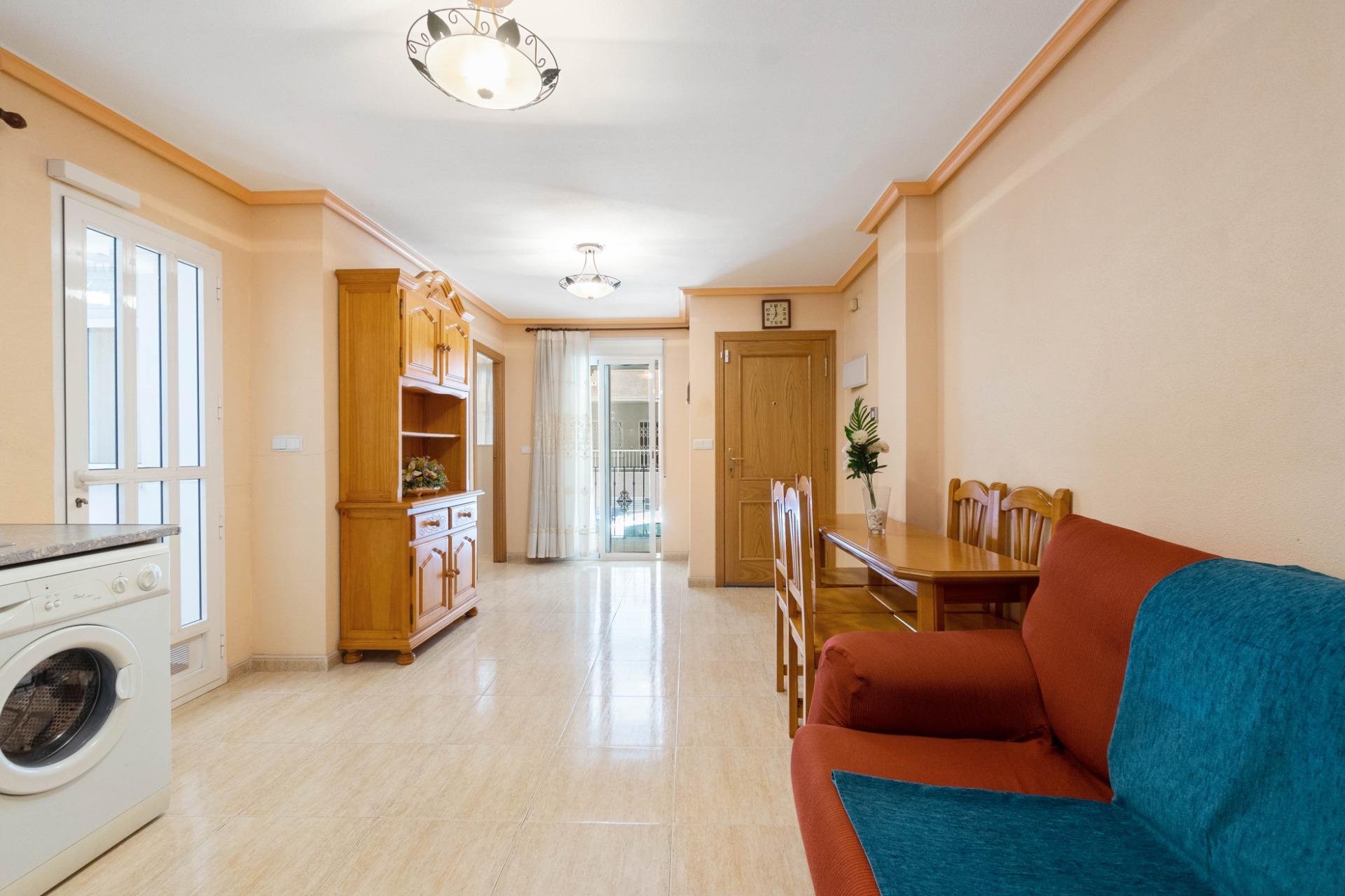 Resale - Apartment / flat -
Torrevieja - Estacion de autobuses