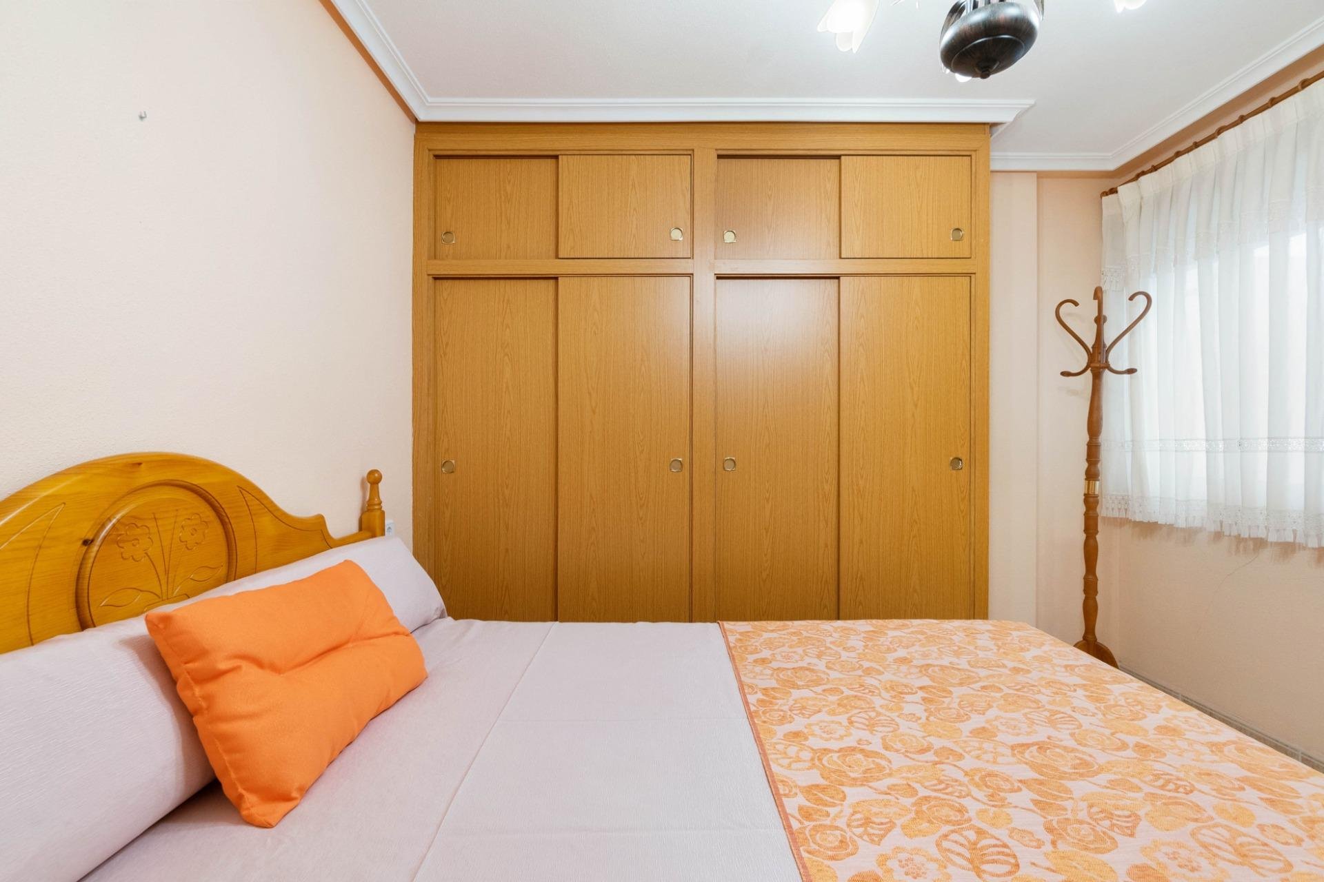 Resale - Apartment / flat -
Torrevieja - Estacion de autobuses