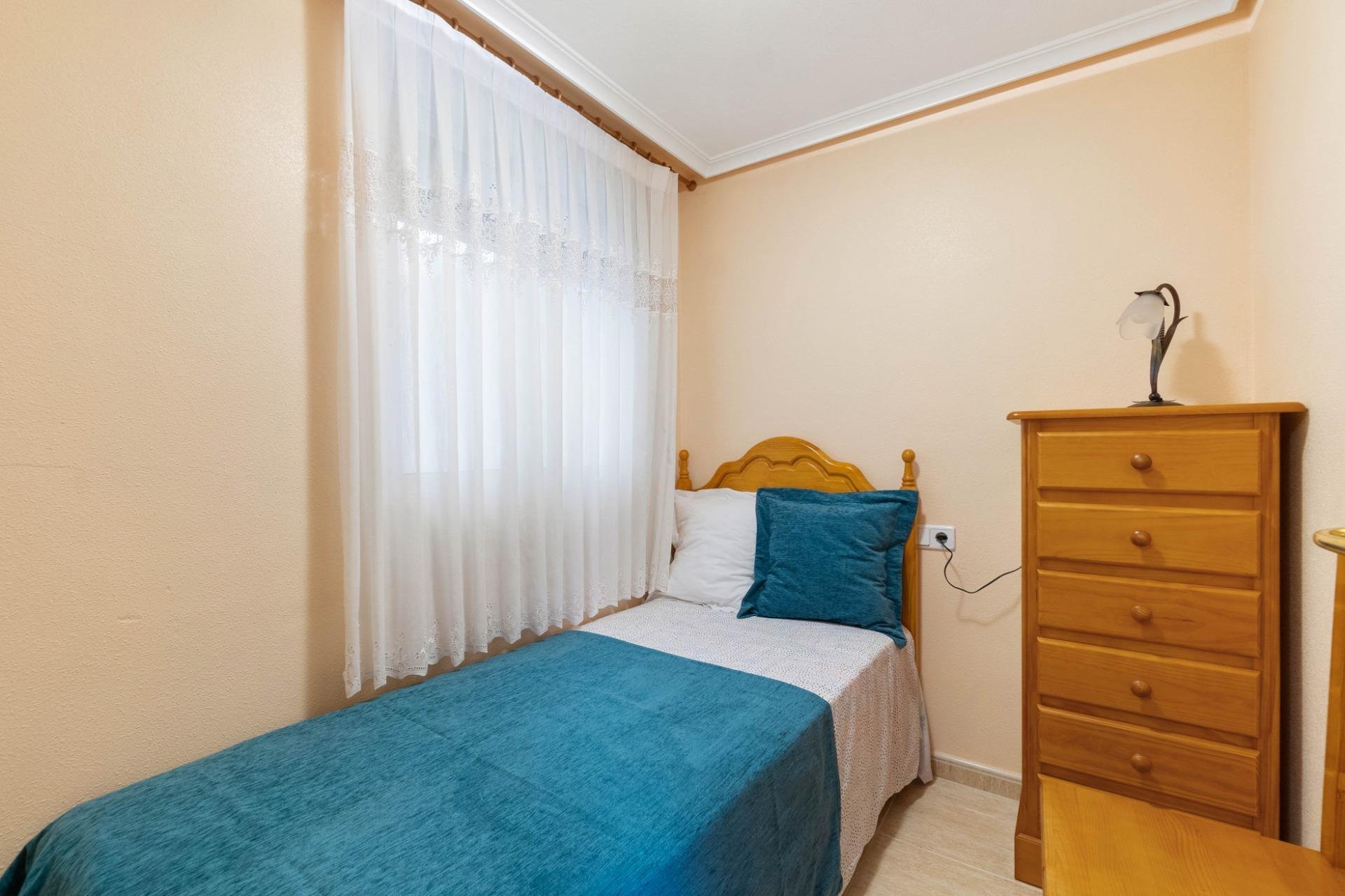 Resale - Apartment / flat -
Torrevieja - Estacion de autobuses