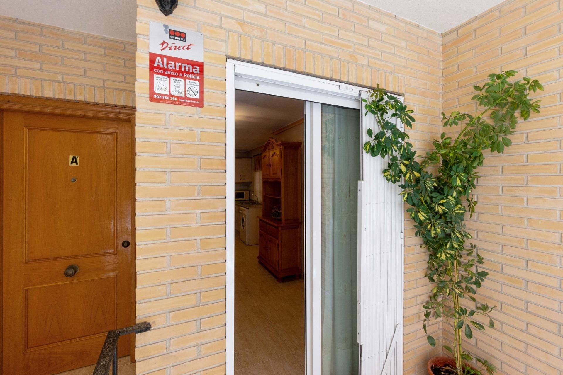 Resale - Apartment / flat -
Torrevieja - Estacion de autobuses