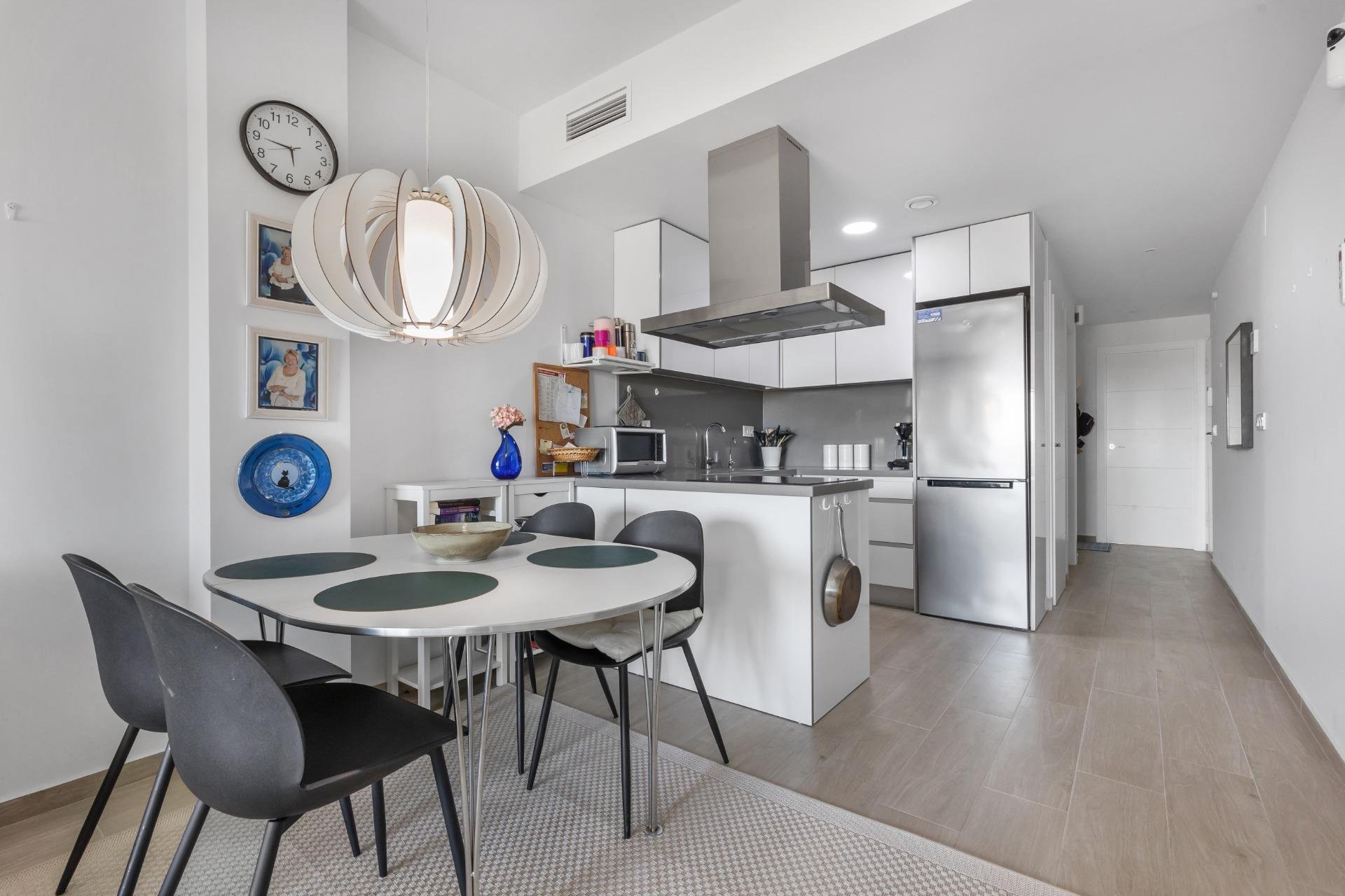 Resale - Apartment / flat -
Torrevieja - Frutales - Rosaleda