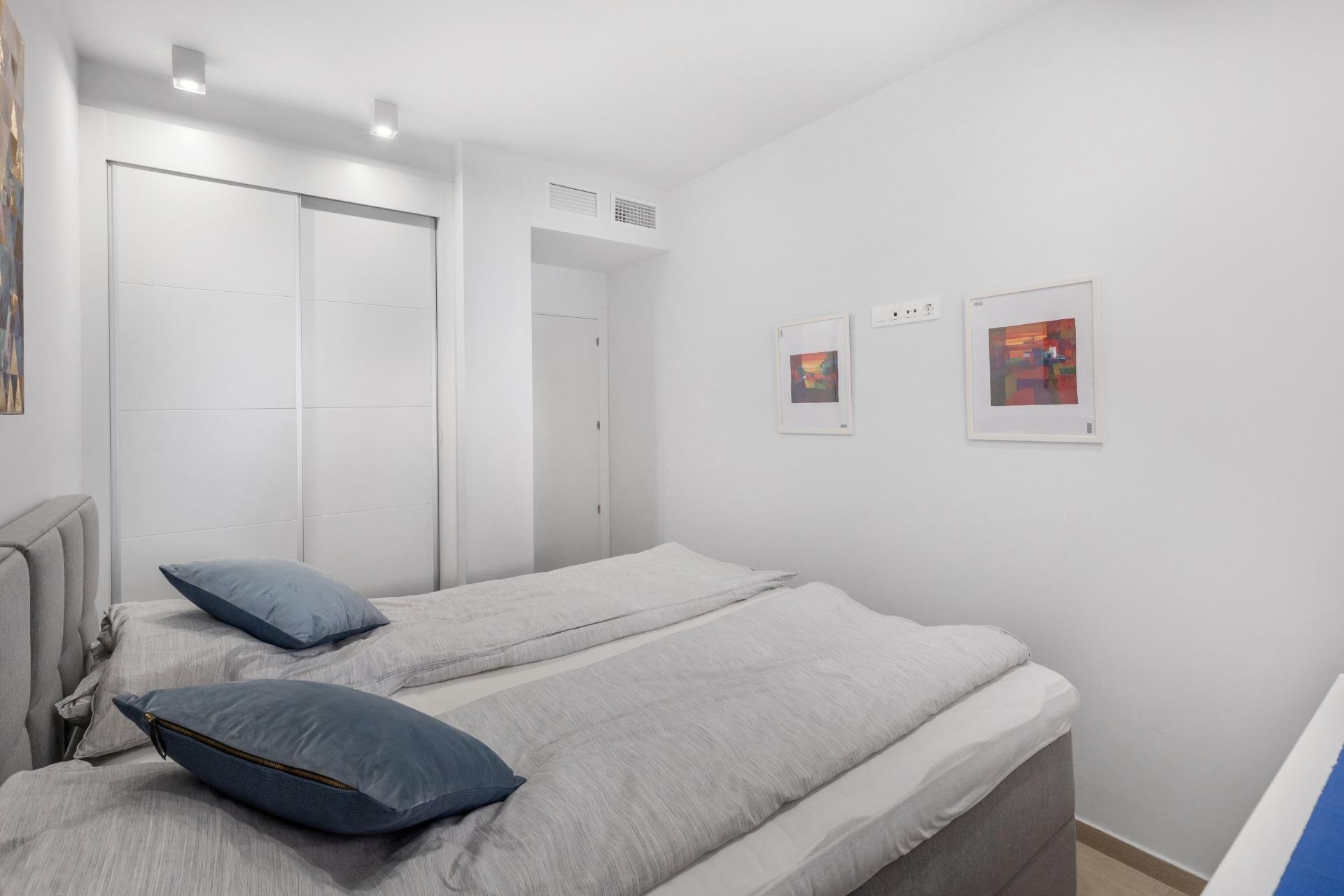 Resale - Apartment / flat -
Torrevieja - Frutales - Rosaleda