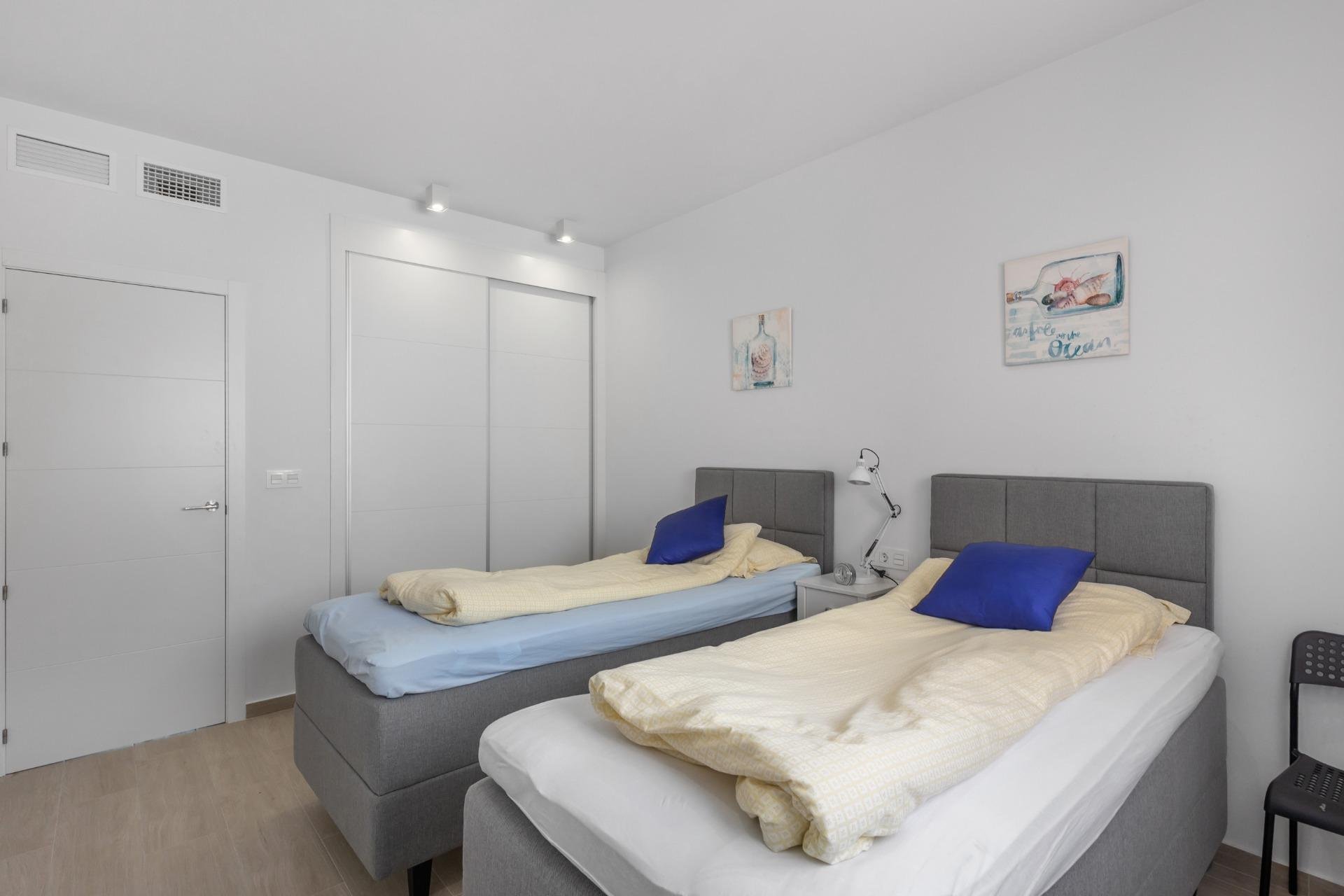 Resale - Apartment / flat -
Torrevieja - Frutales - Rosaleda