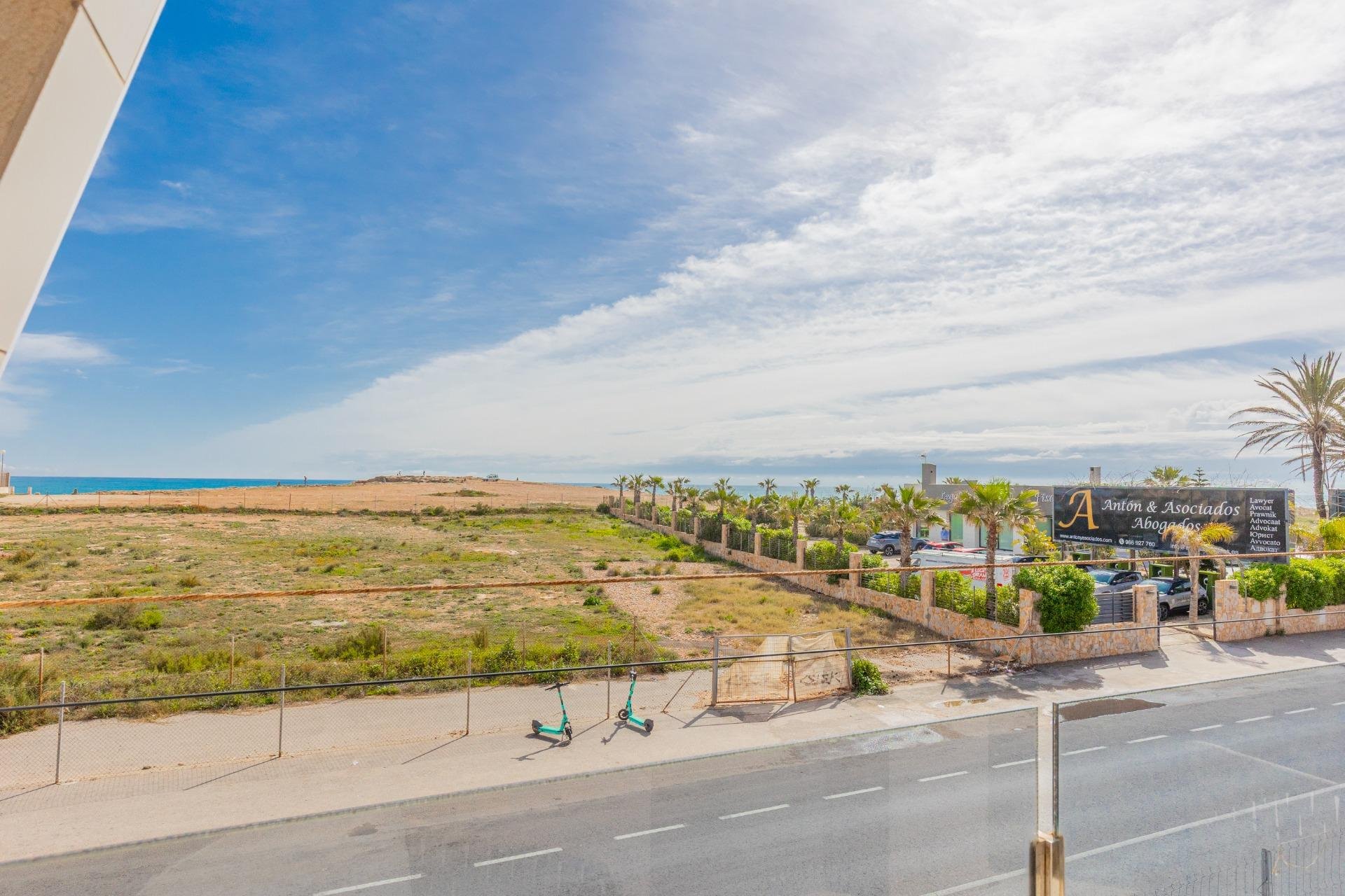 Resale - Apartment / flat -
Torrevieja - Frutales - Rosaleda