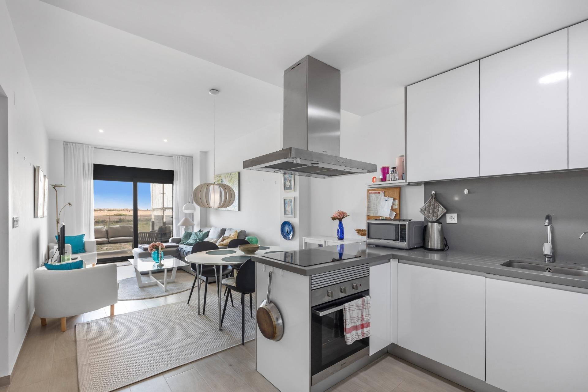 Resale - Apartment / flat -
Torrevieja - Frutales - Rosaleda