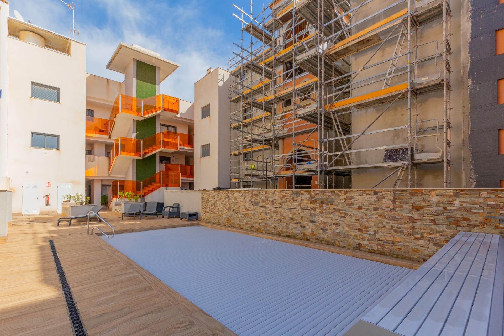 Resale - Apartment / flat -
Torrevieja - Frutales - Rosaleda