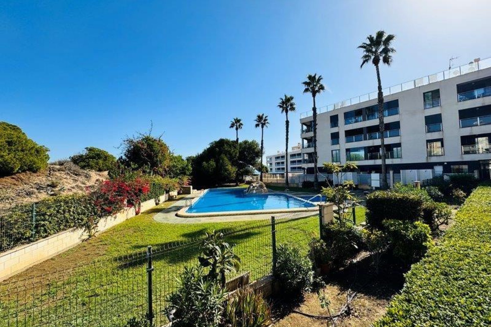 Resale - Apartment / flat -
Torrevieja - La Mata pueblo