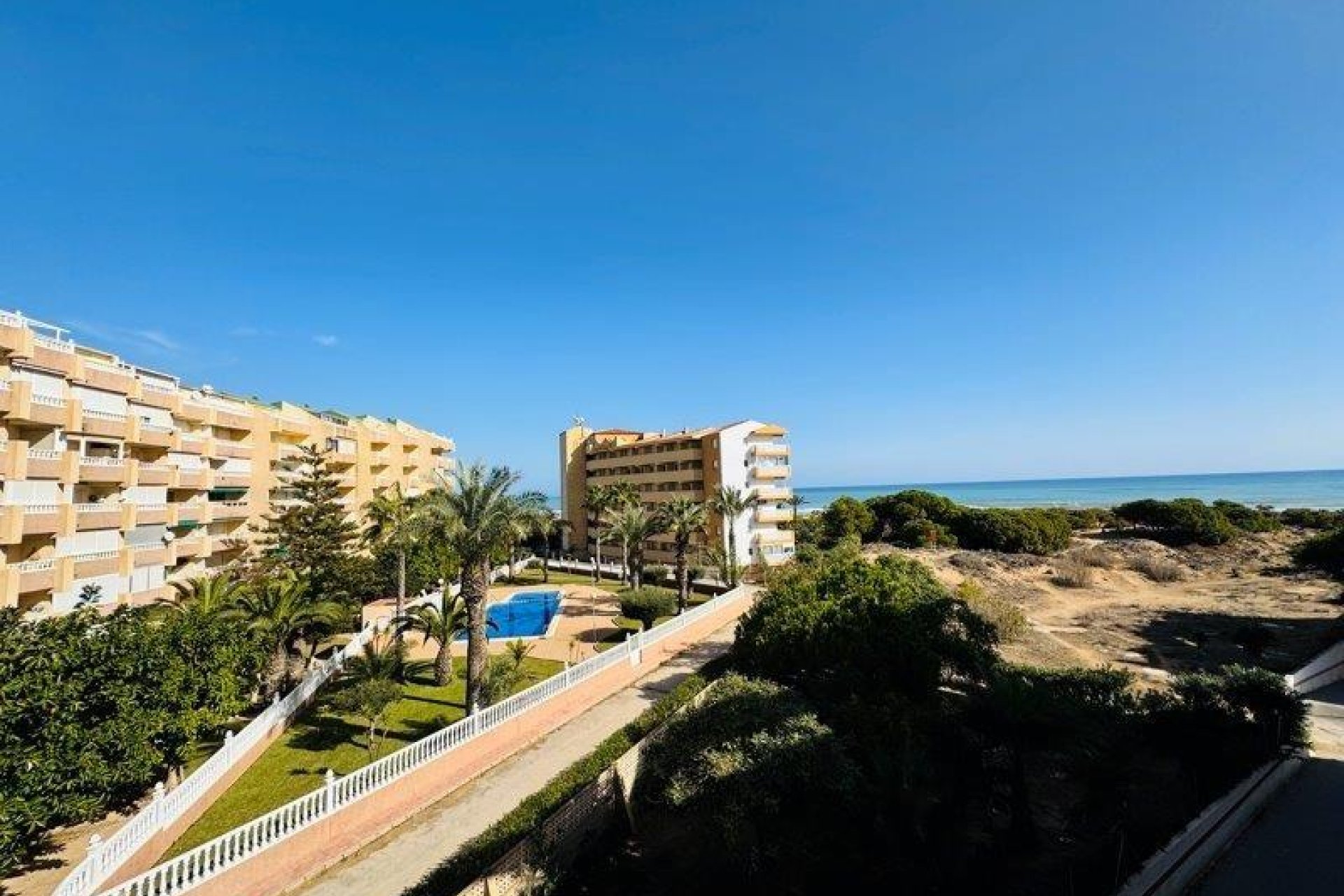 Resale - Apartment / flat -
Torrevieja - La Mata pueblo