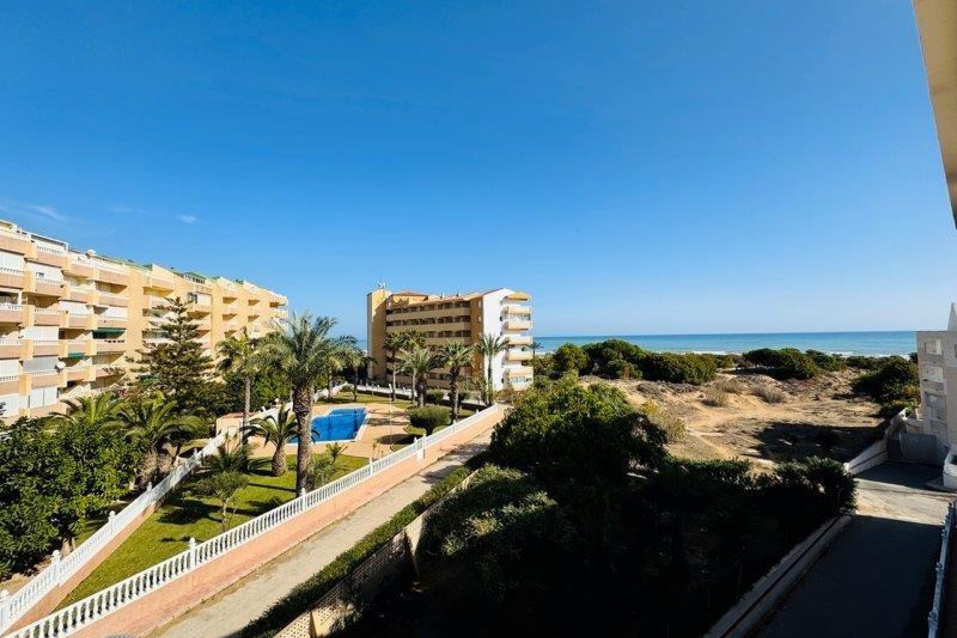 Resale - Apartment / flat -
Torrevieja - La Mata pueblo