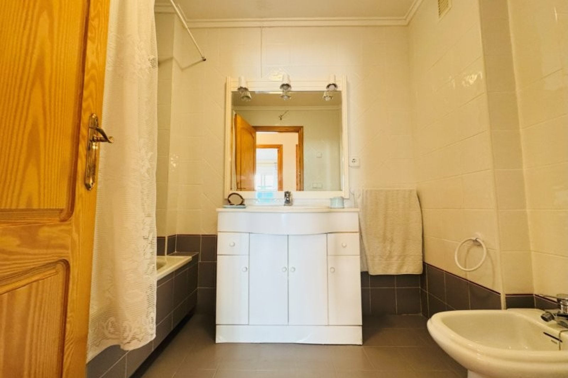 Resale - Apartment / flat -
Torrevieja - La Mata