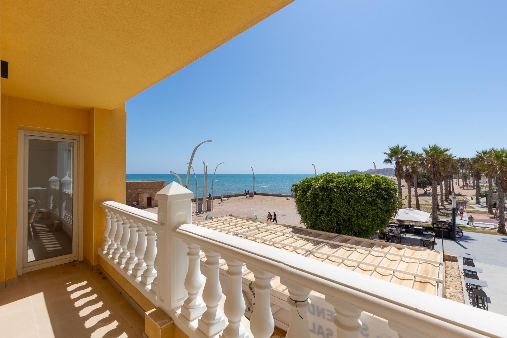 Resale - Apartment / flat -
Torrevieja - La Mata