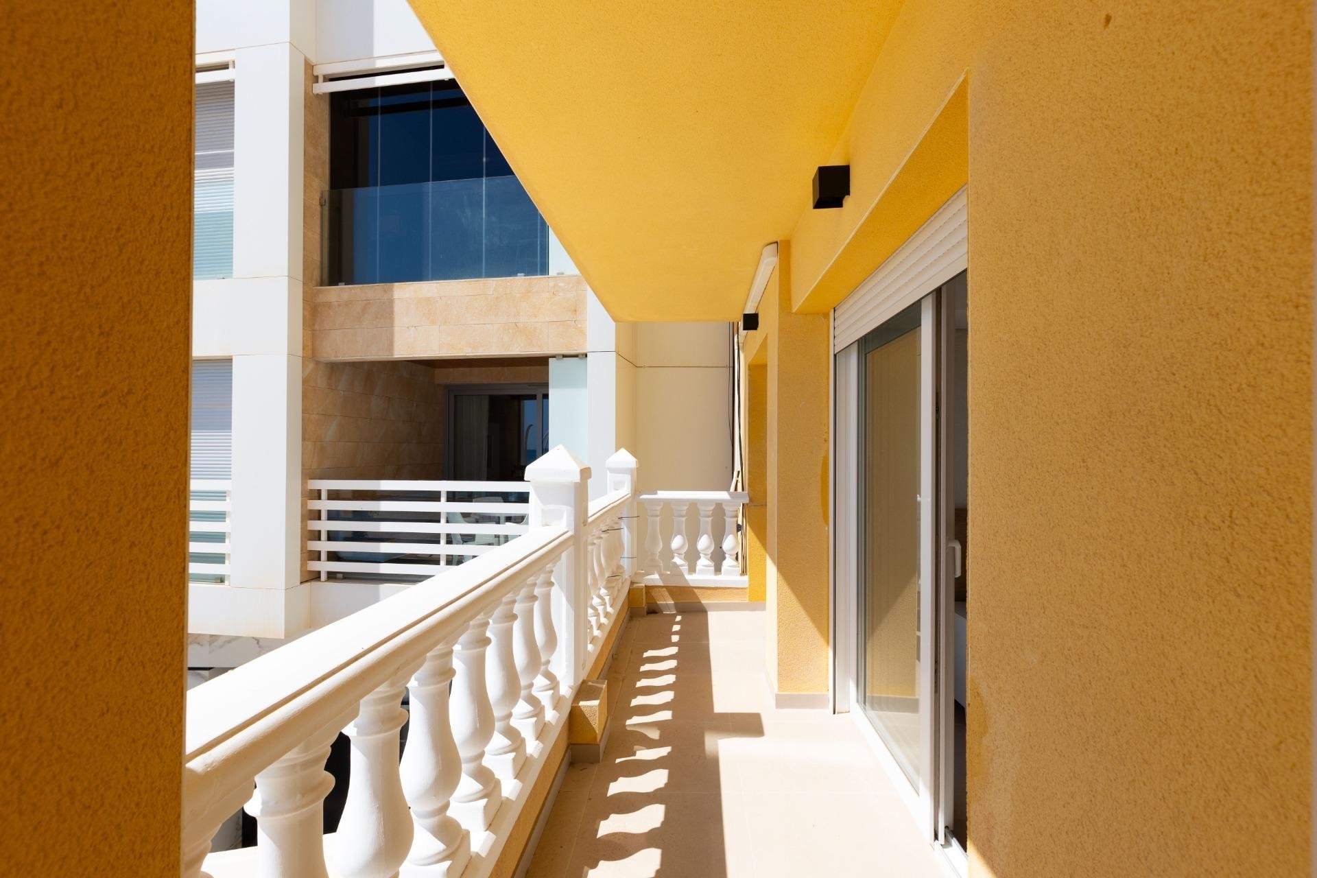 Resale - Apartment / flat -
Torrevieja - La Mata