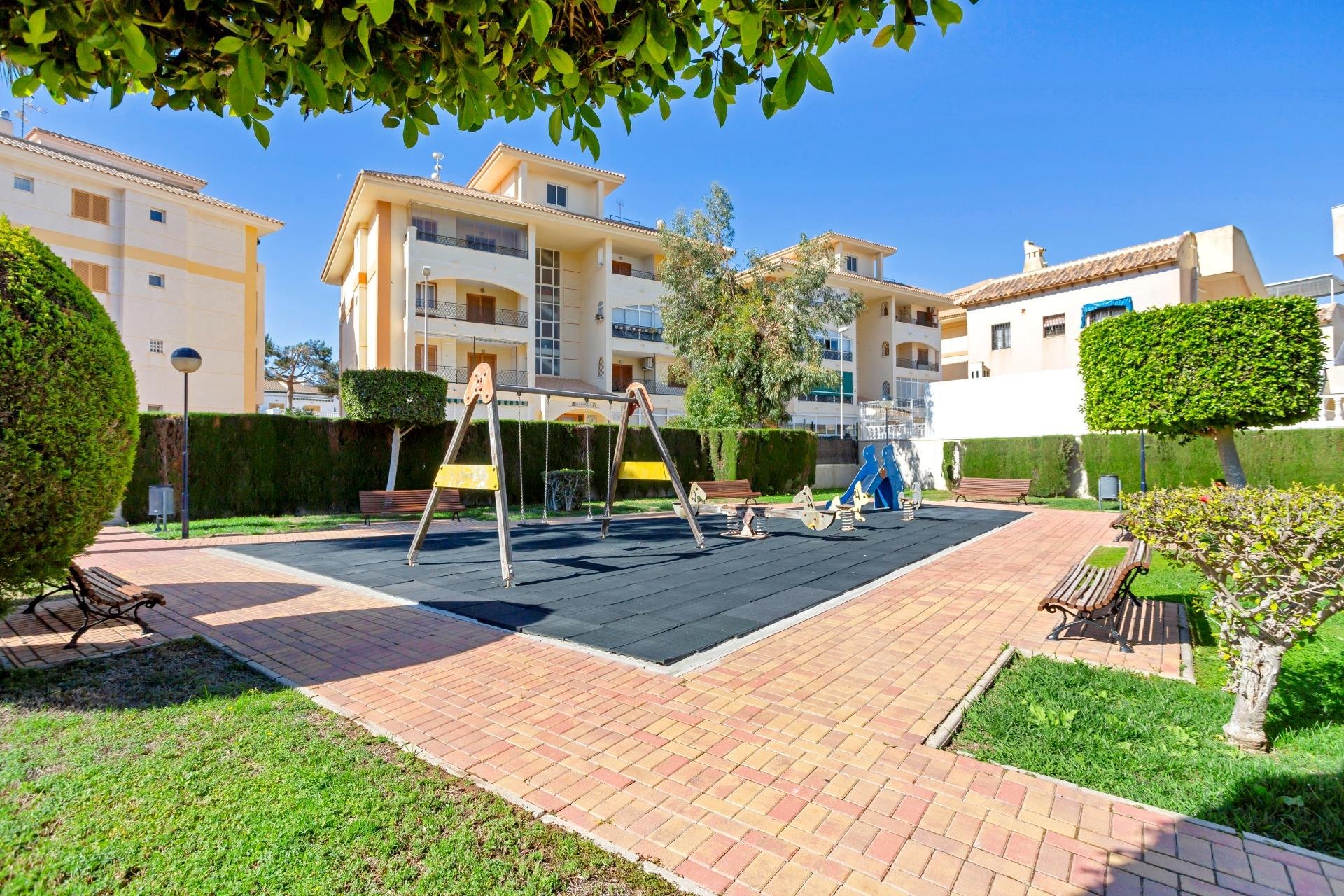 Resale - Apartment / flat -
Torrevieja - La Mata