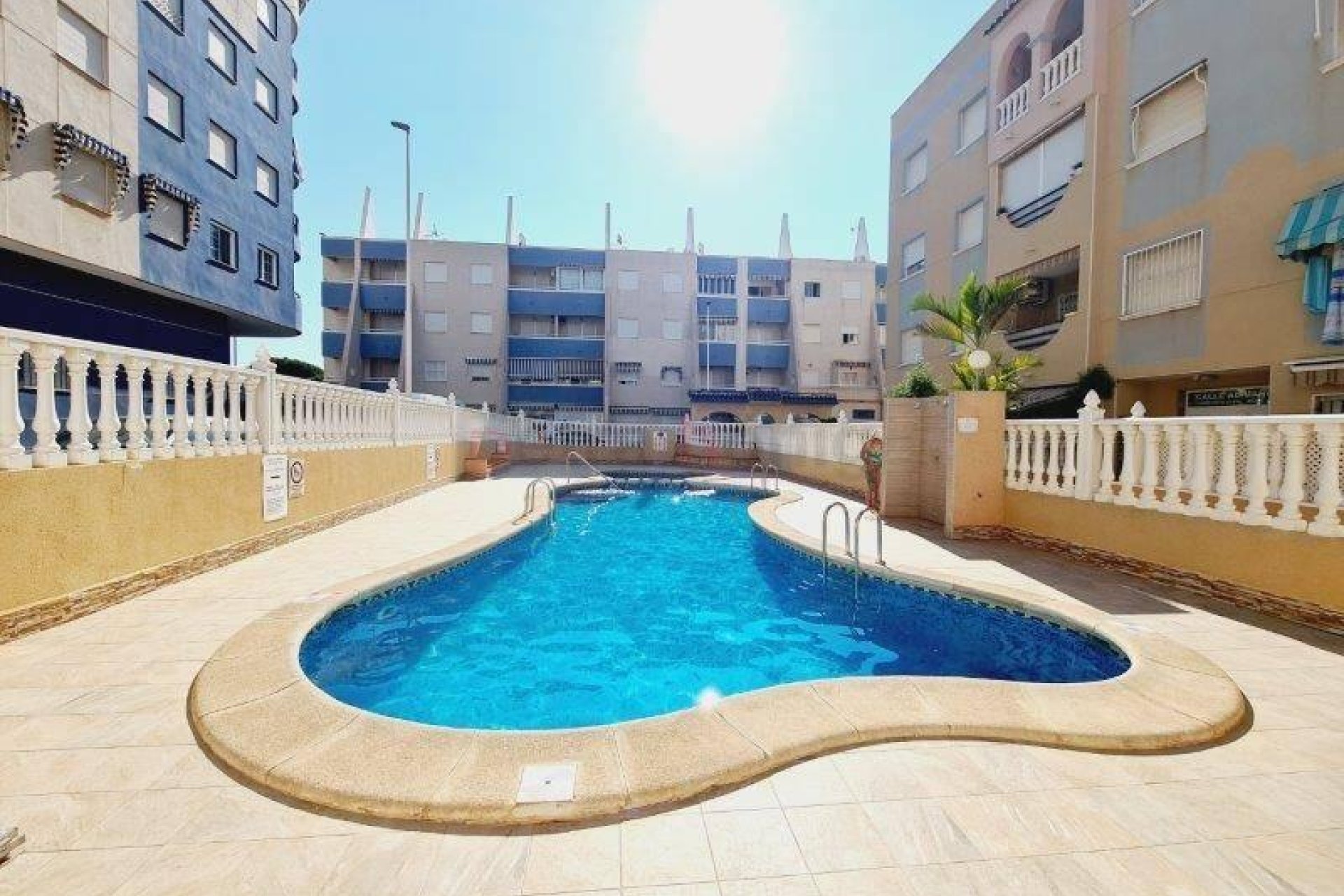 Resale - Apartment / flat -
Torrevieja - La Mata