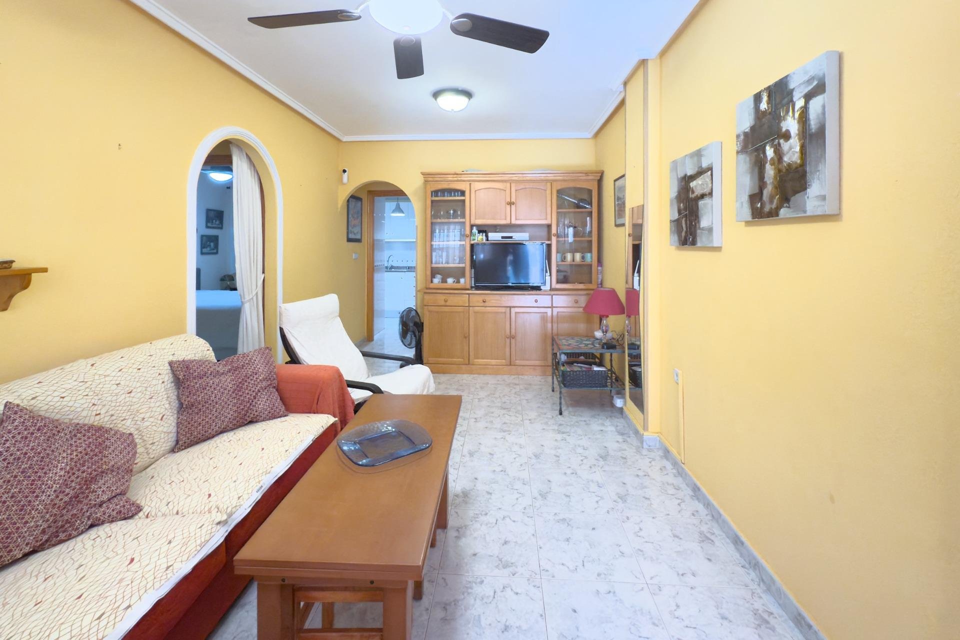 Resale - Apartment / flat -
Torrevieja - La Mata