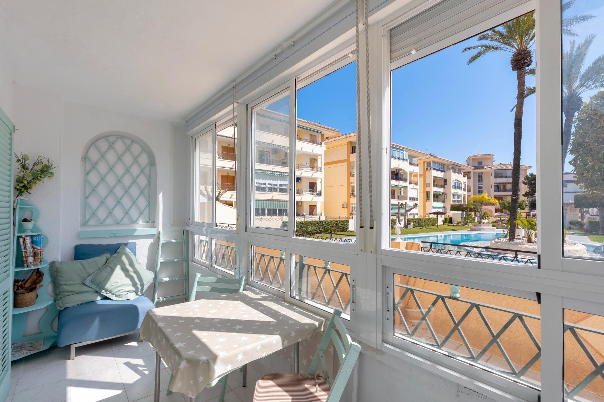 Resale - Apartment / flat -
Torrevieja - La Mata