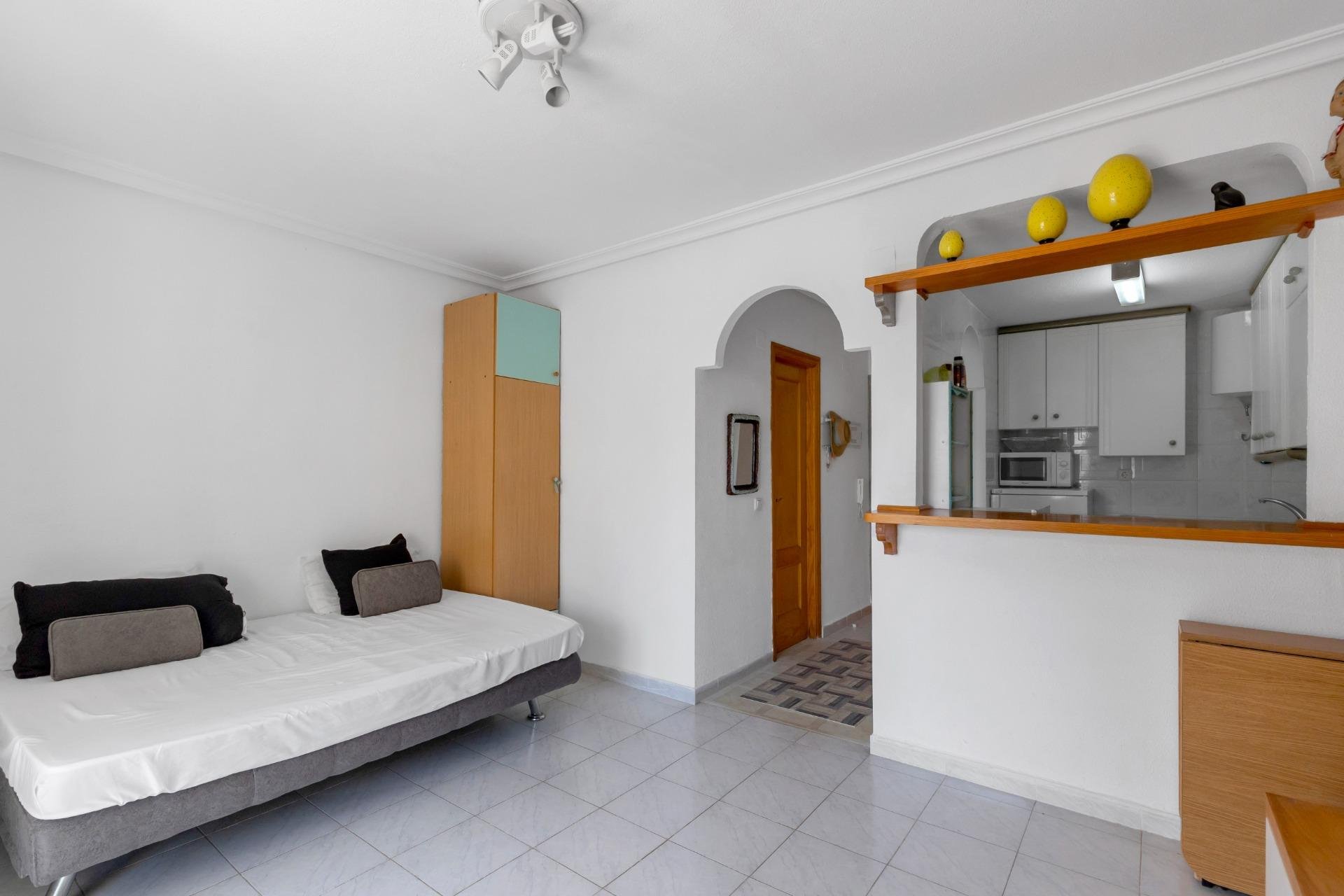 Resale - Apartment / flat -
Torrevieja - La Mata