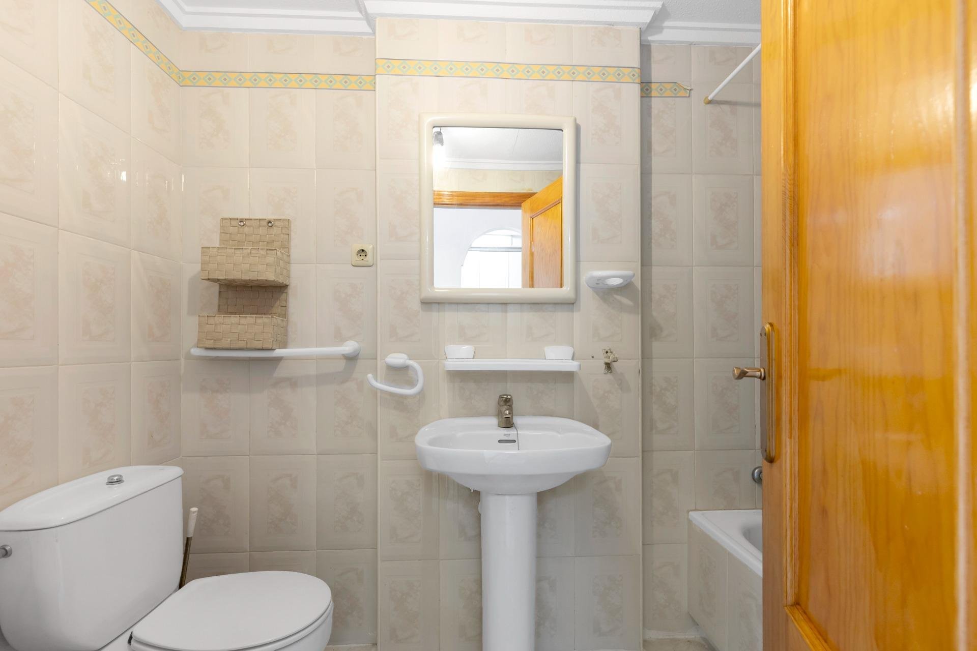 Resale - Apartment / flat -
Torrevieja - La Mata