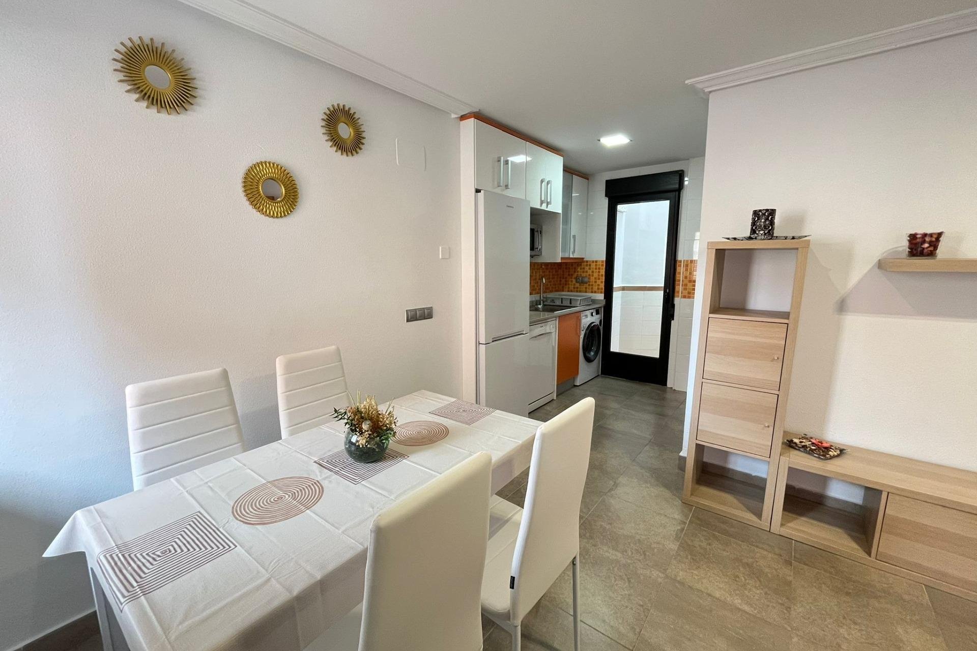 Resale - Apartment / flat -
Torrevieja - La Mata