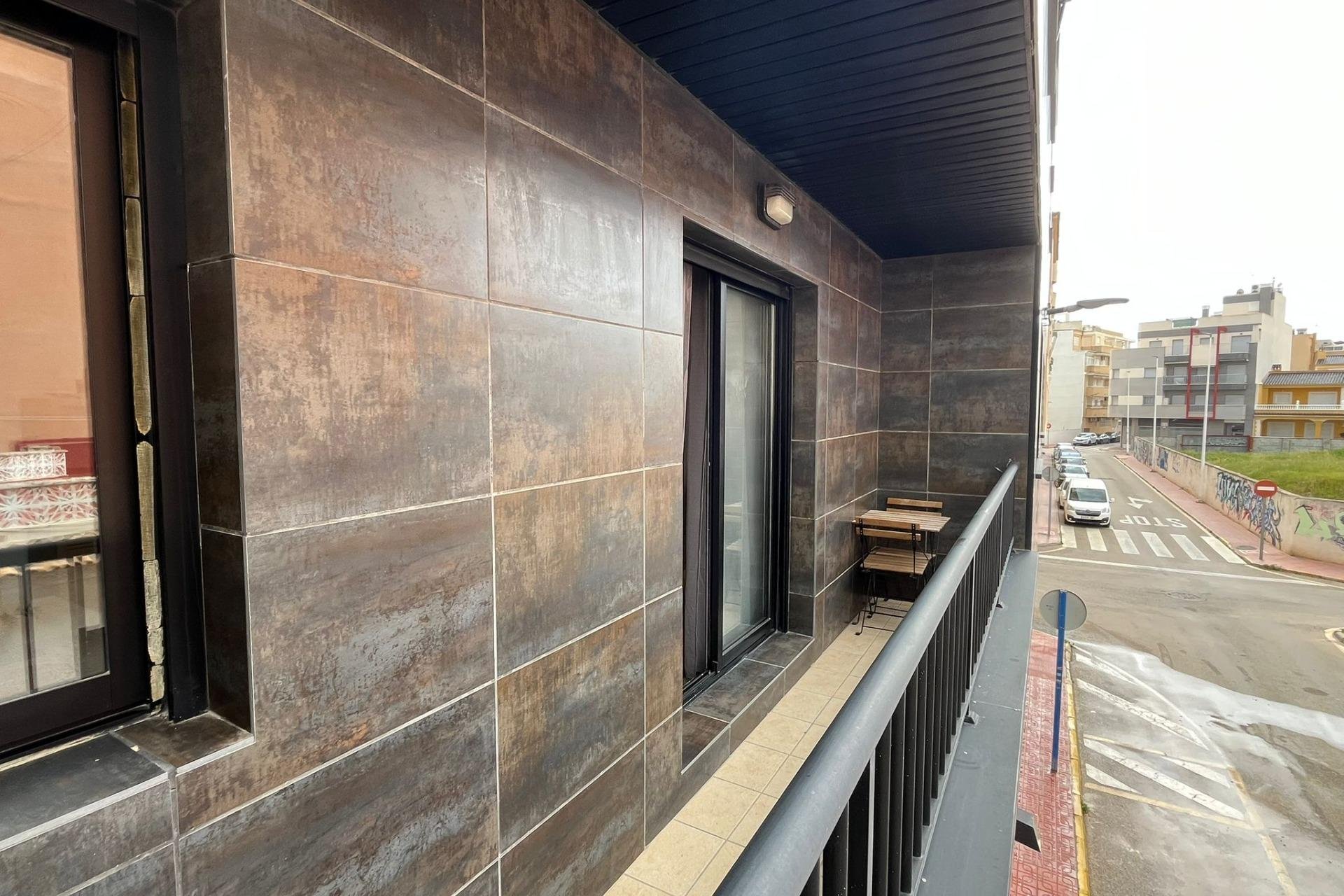 Resale - Apartment / flat -
Torrevieja - La Mata