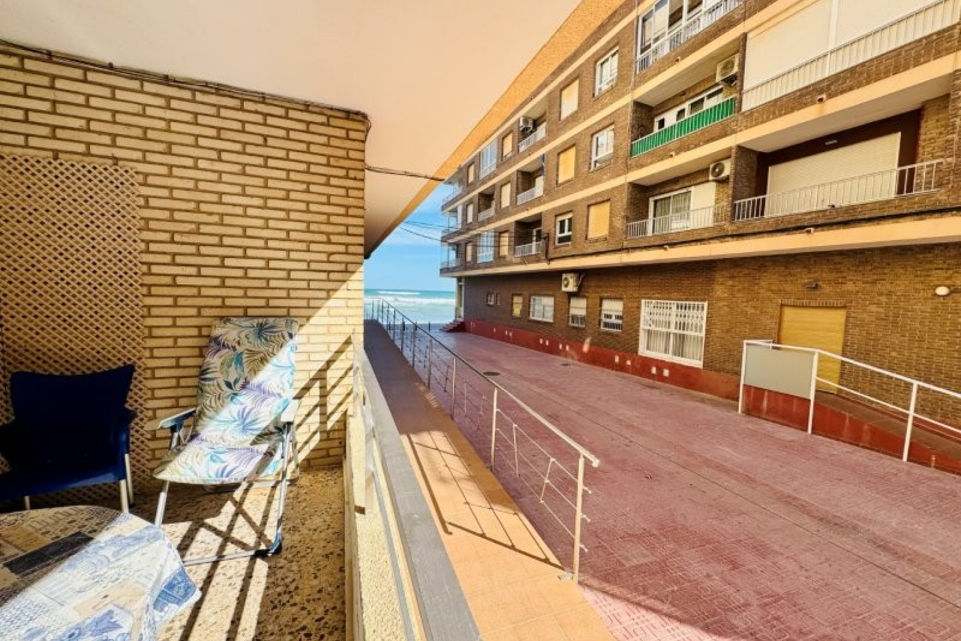 Resale - Apartment / flat -
Torrevieja - La Mata